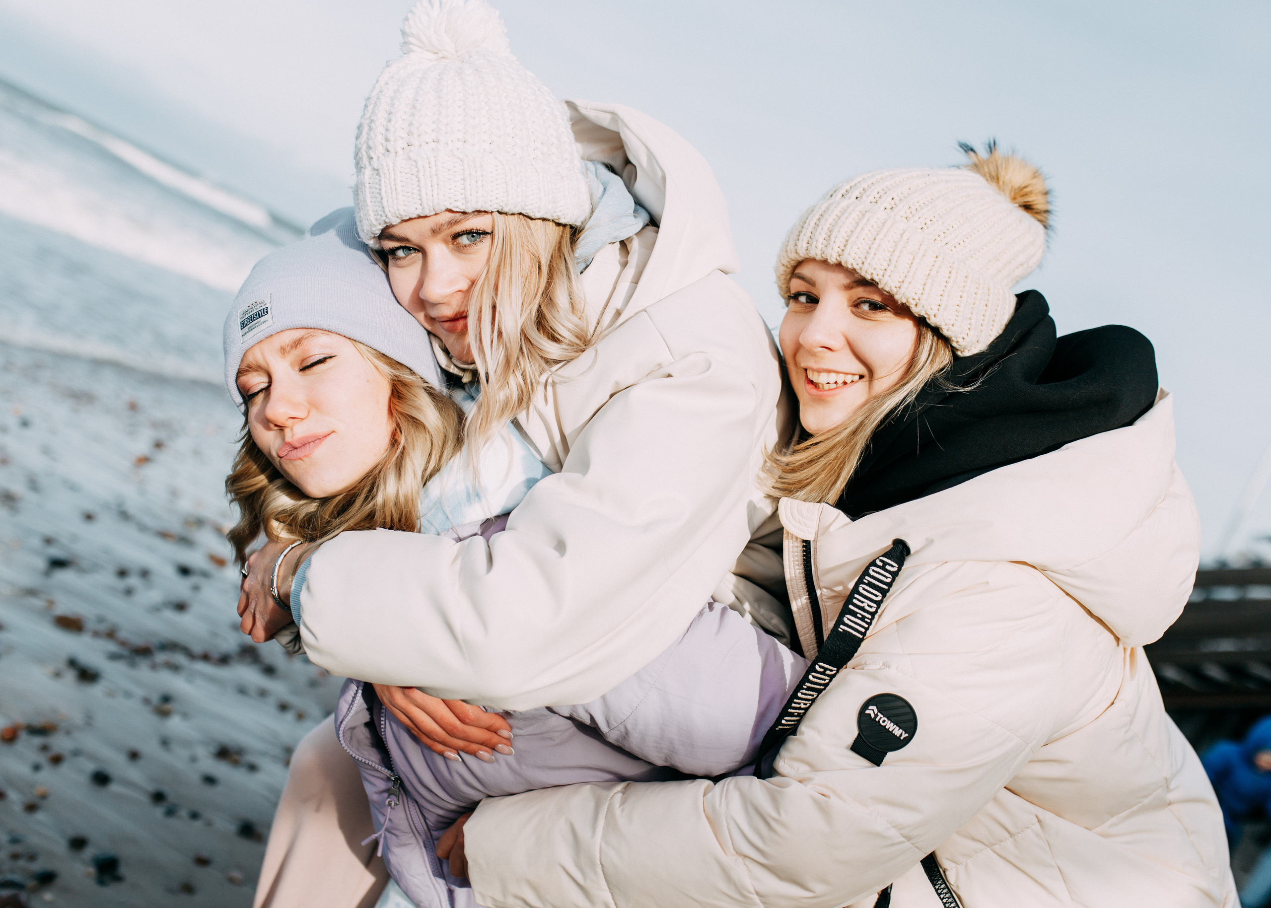 Подружки в Зеленоградске • Зима 2022. Фотограф в Калининграде Екатерина Осинцева