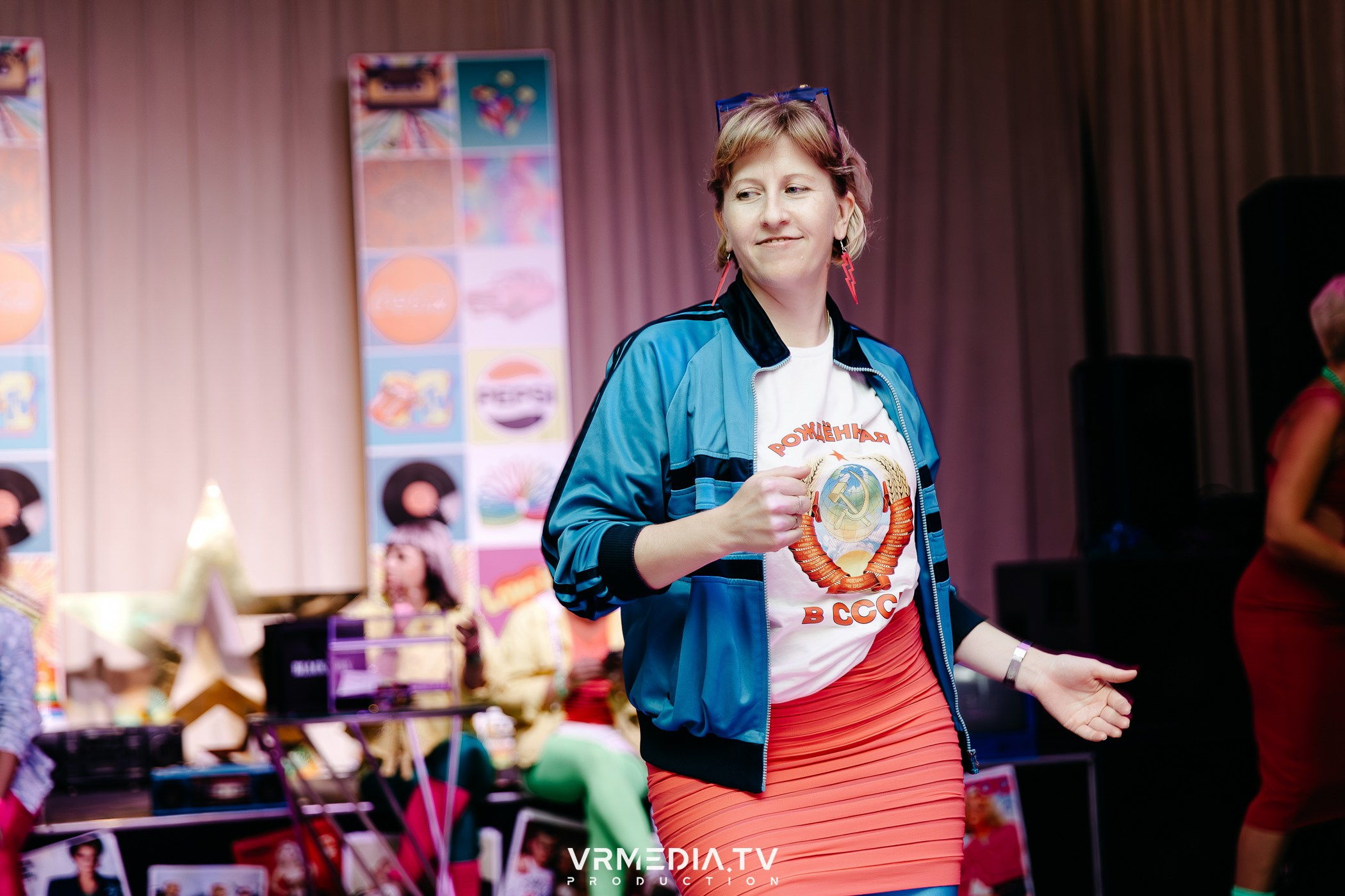 «Назад в 90-е!» в ресторане «Империя»