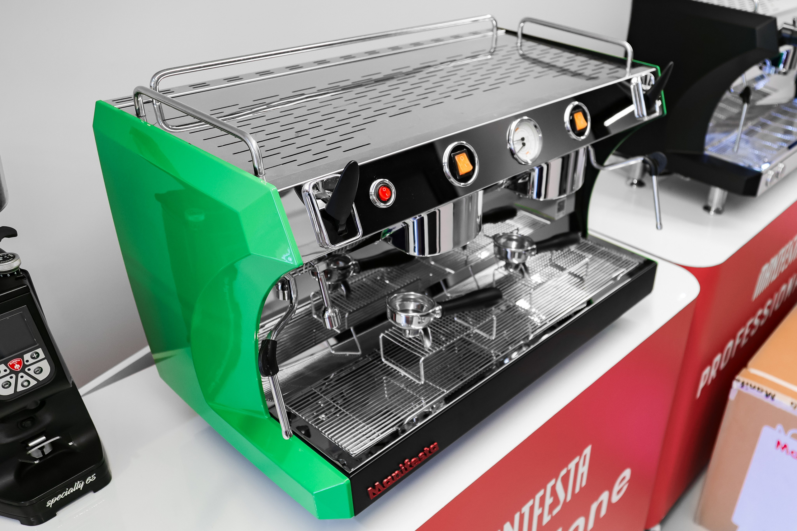 COFFEE MACHINES FOR MARKETPLACE. Mixturecaptures