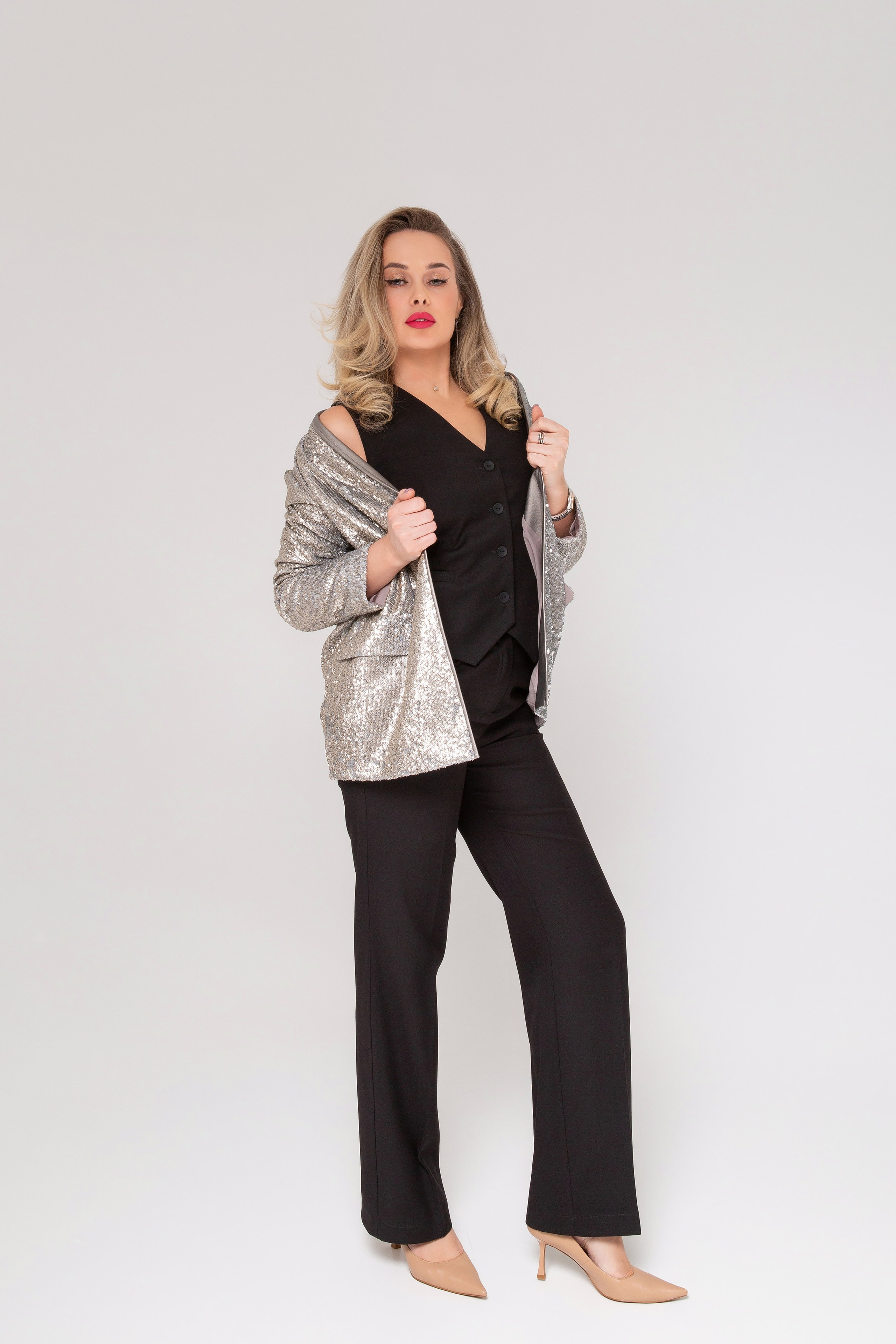 Фотосъемка женский портрет. Фотограф Лариса Фирхова. Выпускные альбомы Тюмень