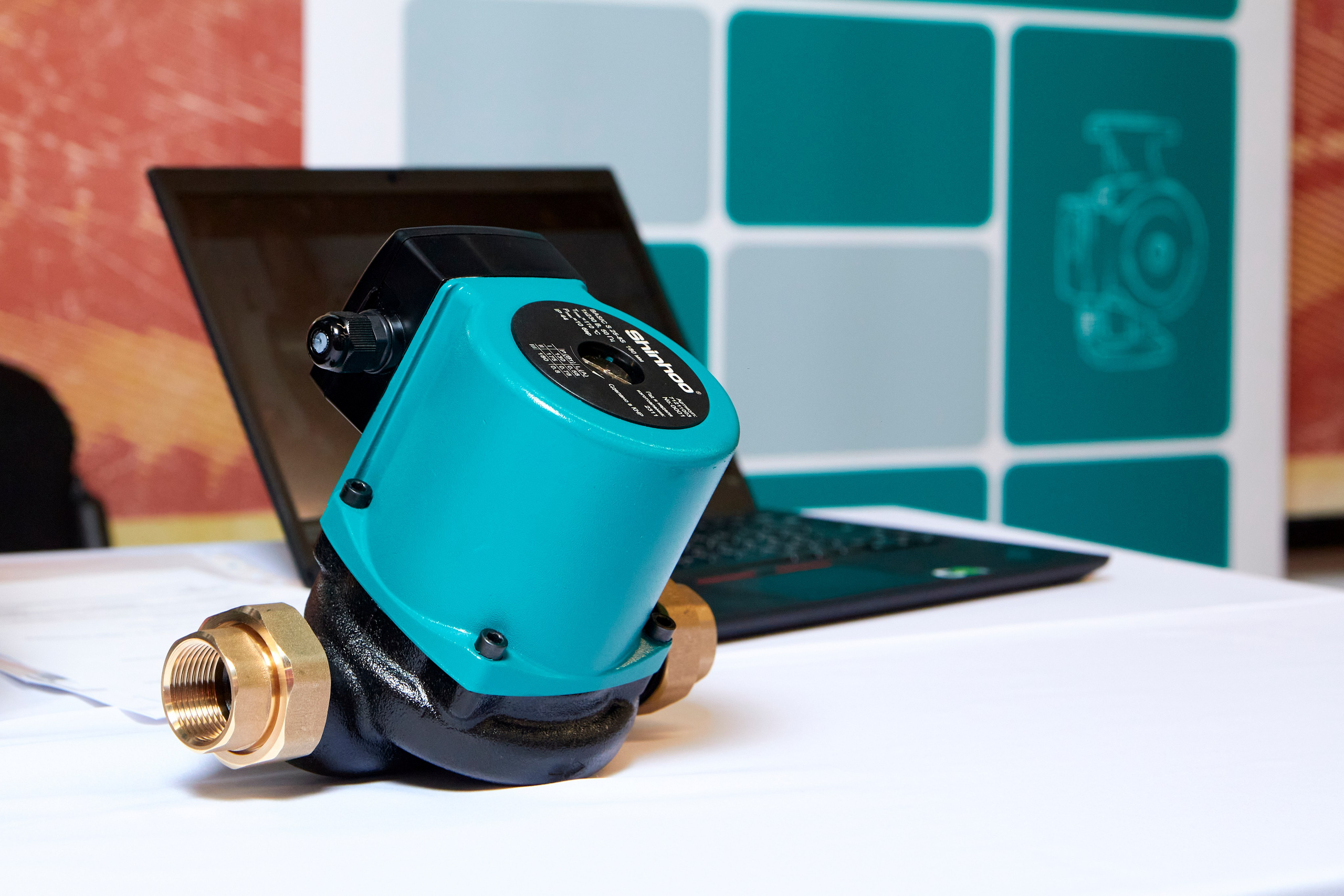 Мастер Ватт, конференция Екатеринбург 2023. Предметный и репортажный фотограф Алексей Кротов