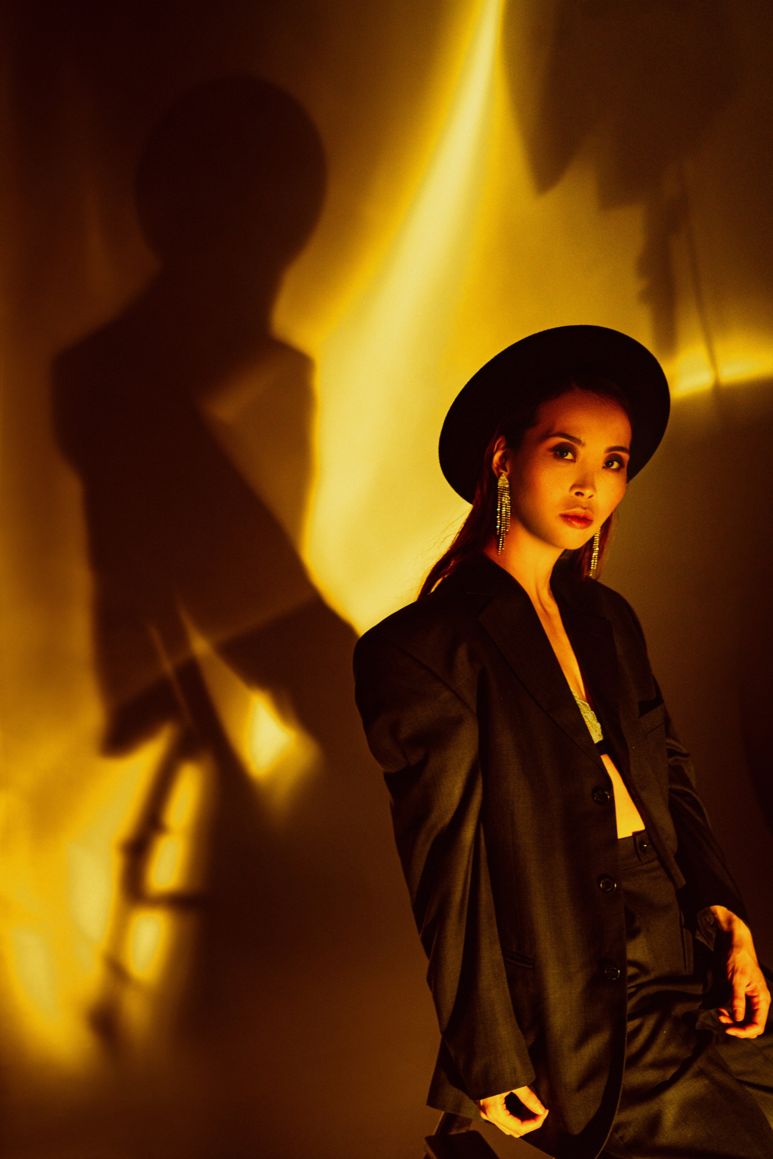 A Playboy photographer helps you find the rich man of your dreams. Dubai, Moscow. Portrait photographer Moscow, UAE, Oleg Koshmarov