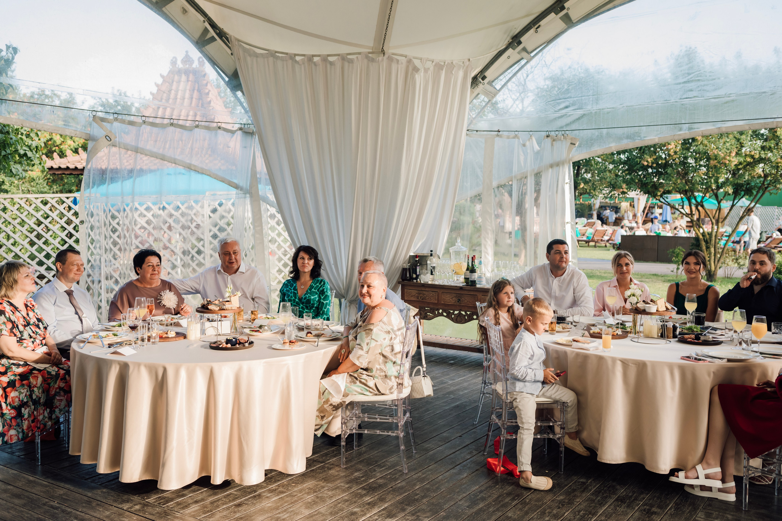 Ольга и Сергей. Свадьба в шатре. Свадебный и семейный фотограф в Москве Евгения Лисина