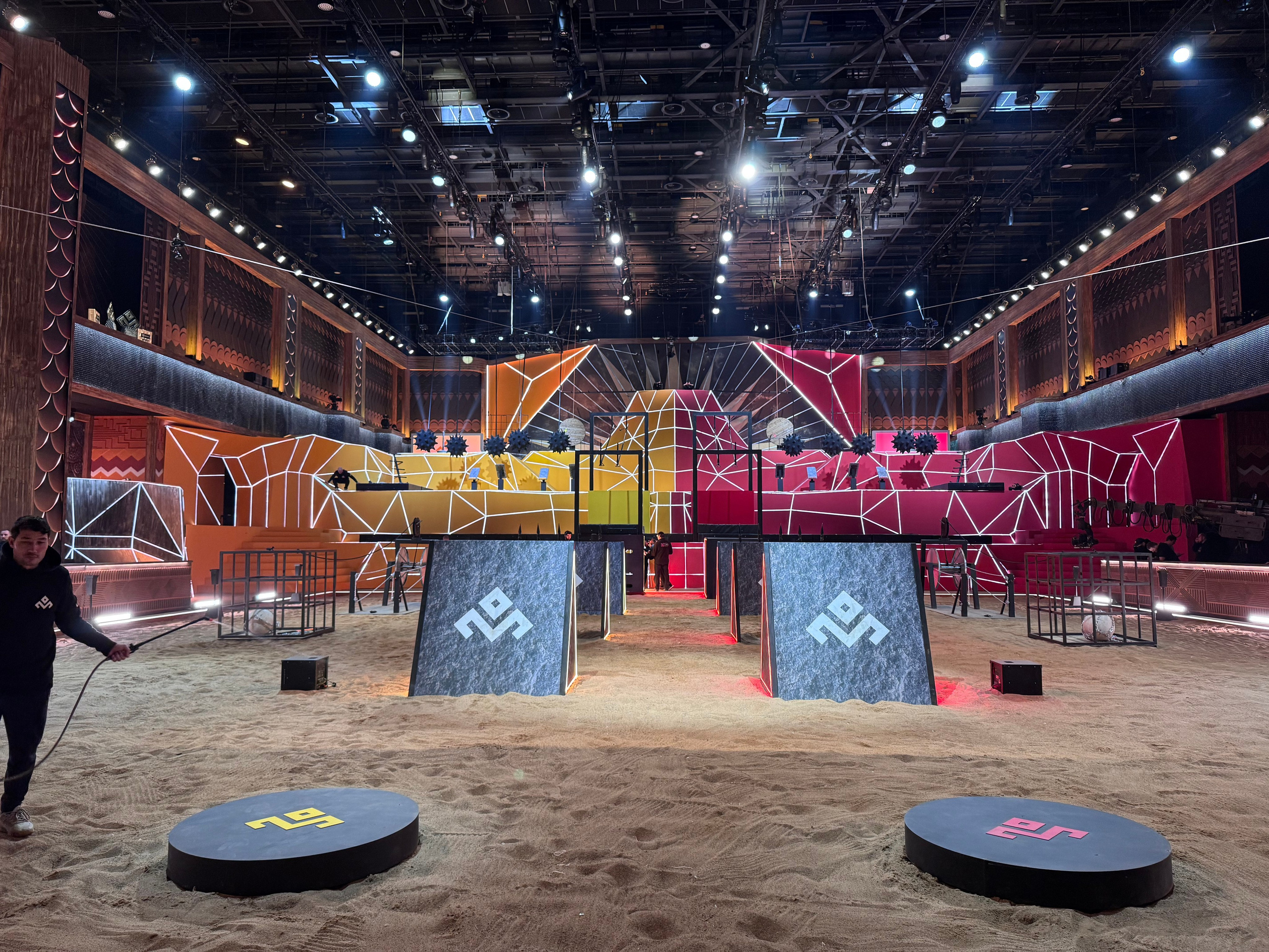 БОГАТЫРСКИЕ ИГРЫ для СТС. Художник-постановщик кино и театра в Москве и Санкт-Петербурге Медведников Николай