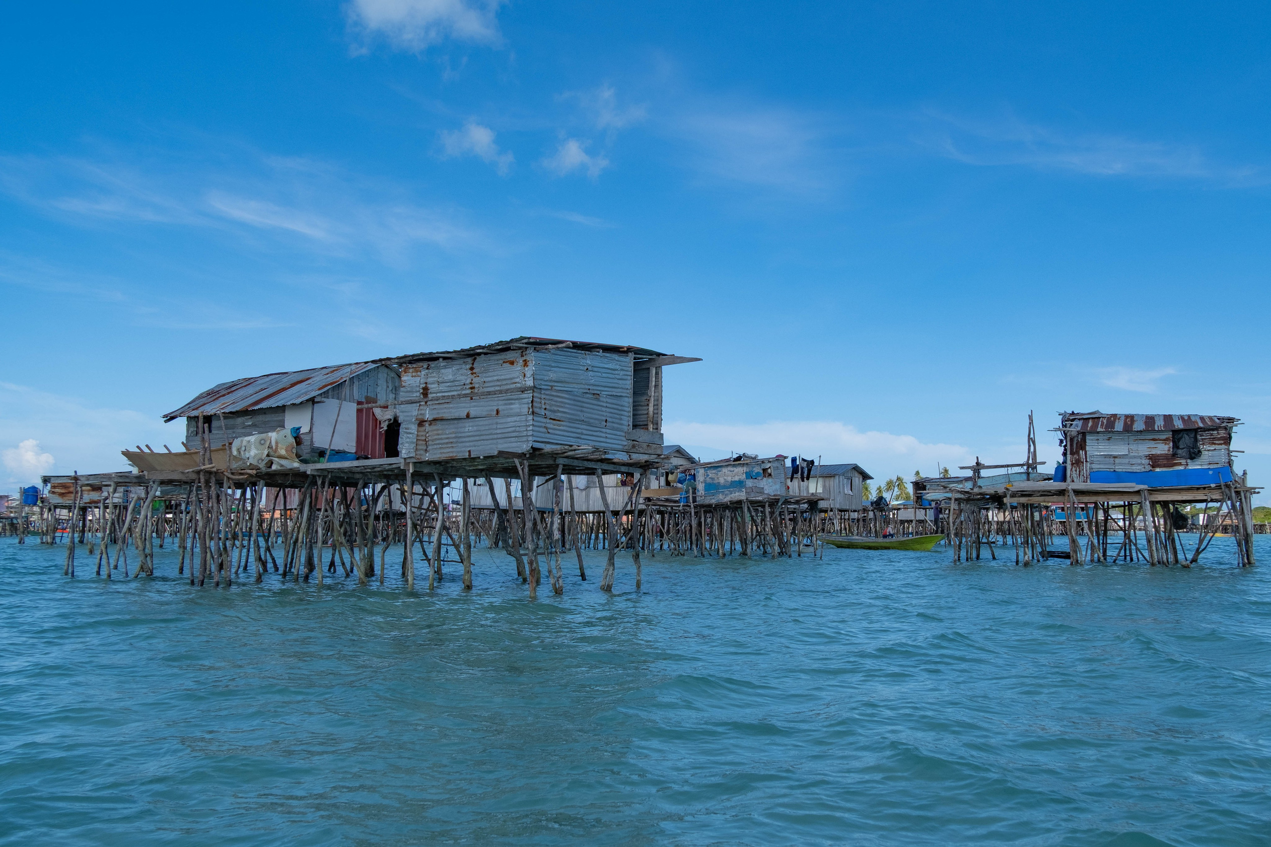 Остров. Цыгане. Фотографии из путешествий