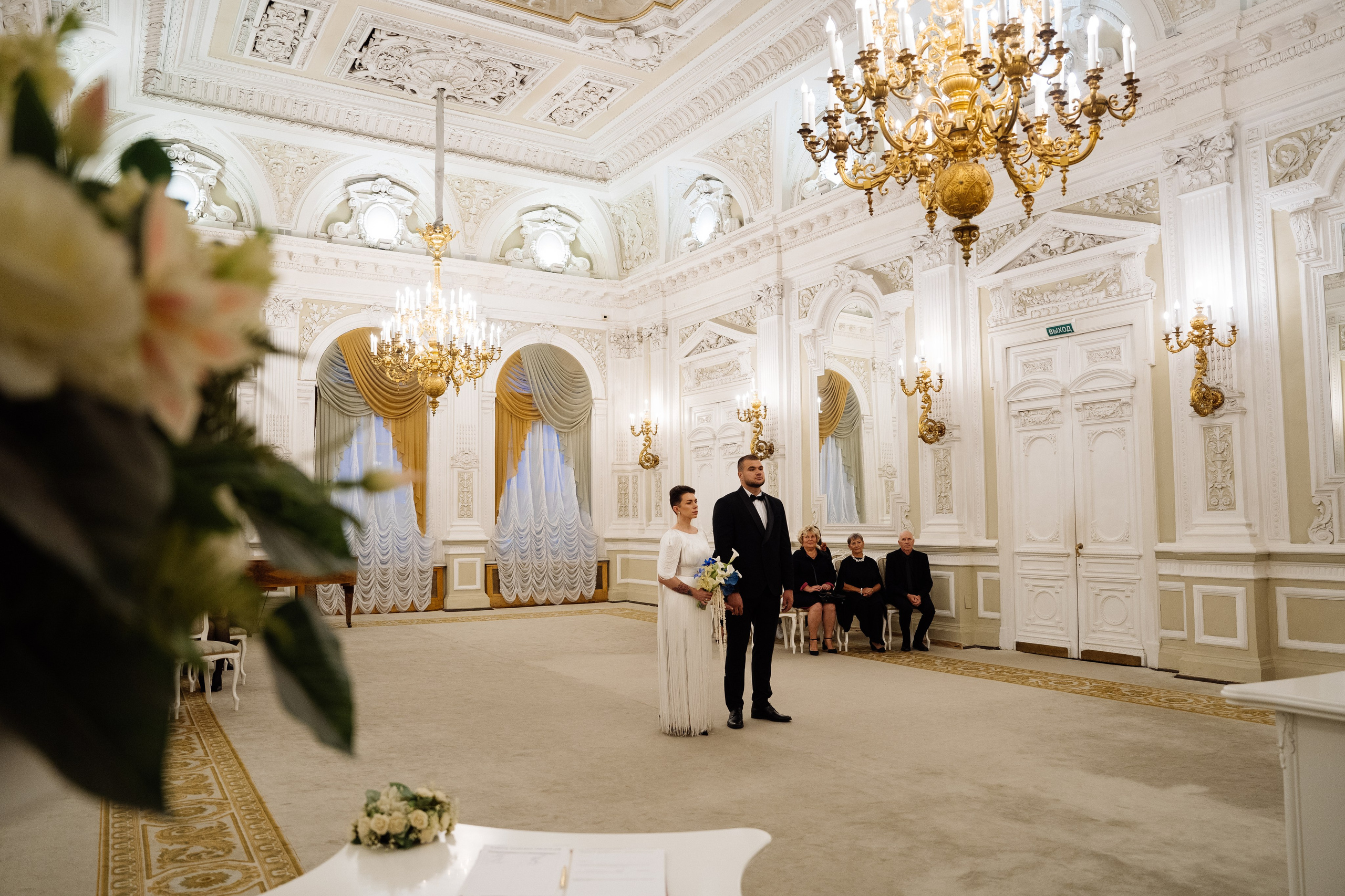 Свадьба в сошиал клабе. Свадебный фотограф организатор в Санкт-Петербурге Ассоль Опарина