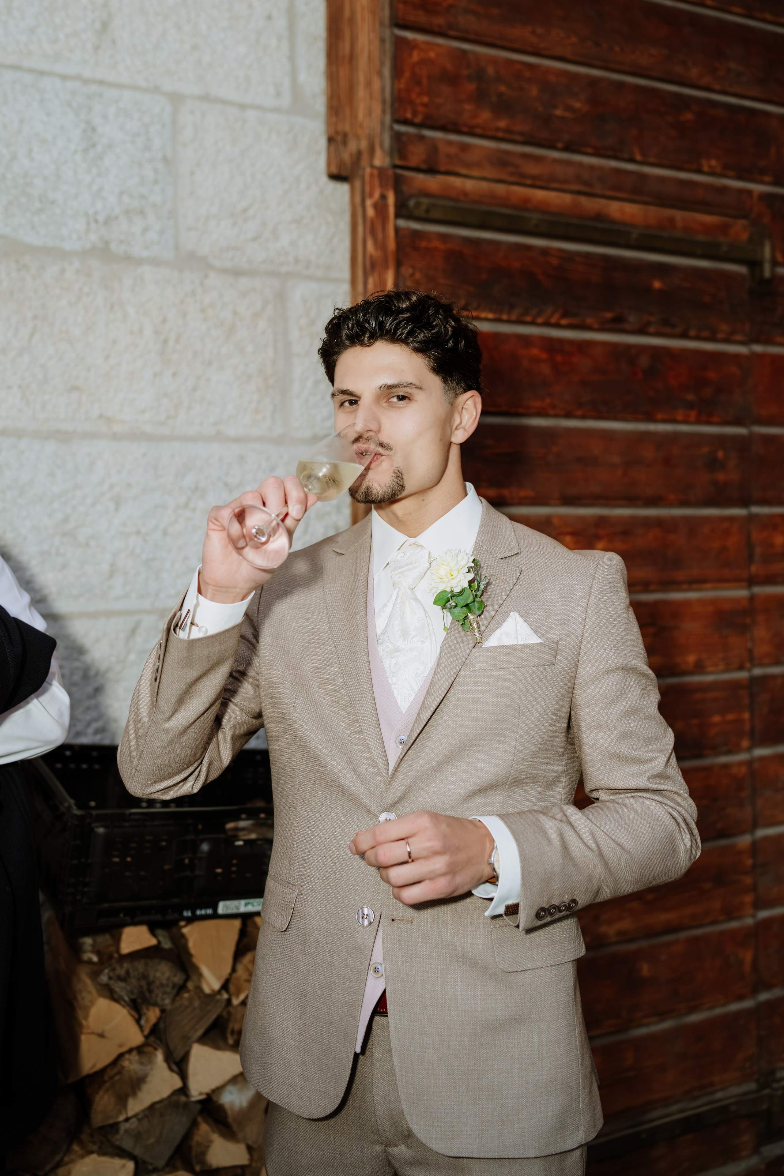 Liubov & Eric | civil wedding. Professional Wedding Photographer Geneva & Romande Switzerland | Tanya Creator