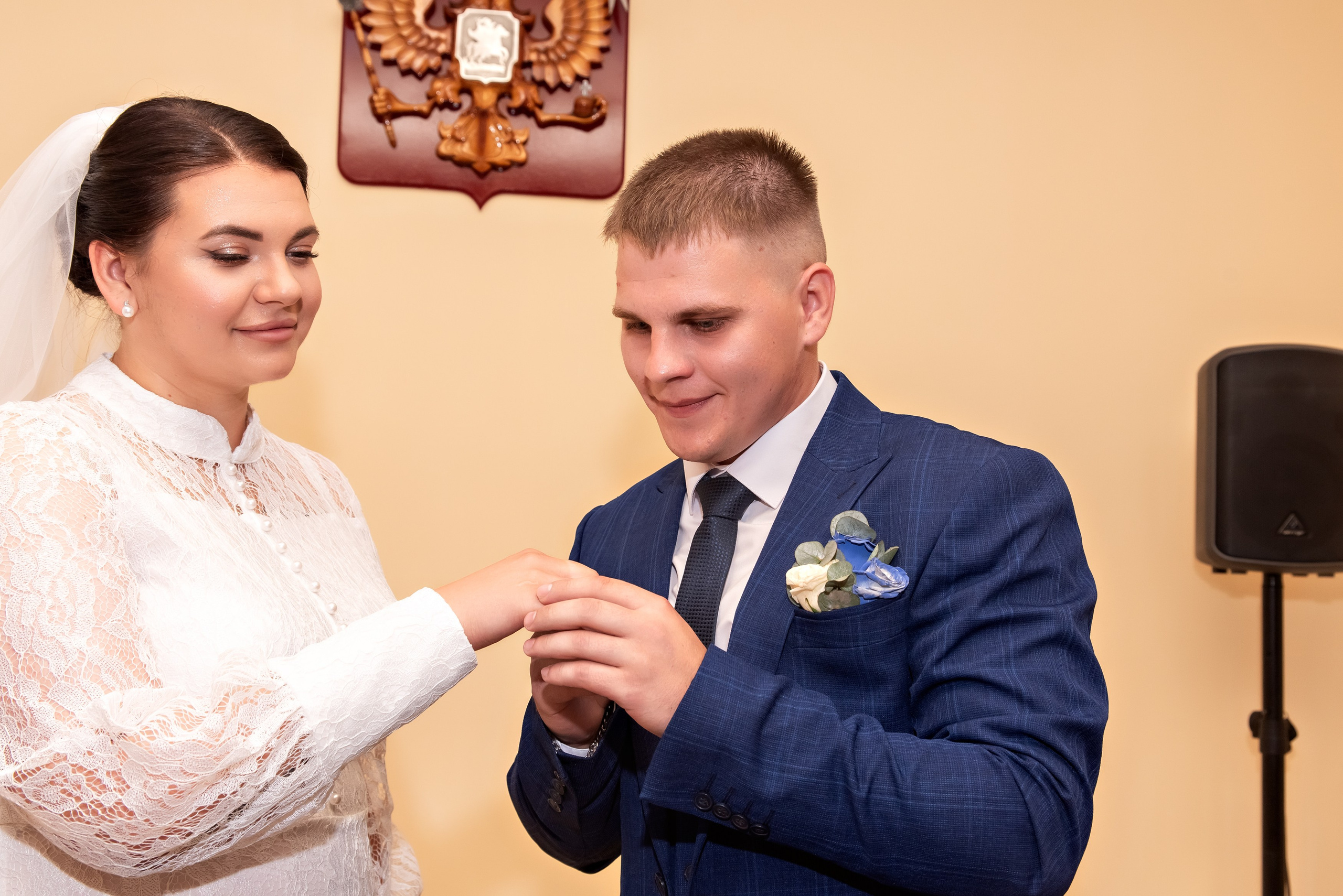 Регистрация брака, прогулка молодых (лав стори) и фото с гостями. Свадебный и семейный фотограф в Кыштыме Челябинске Марина Шигапова