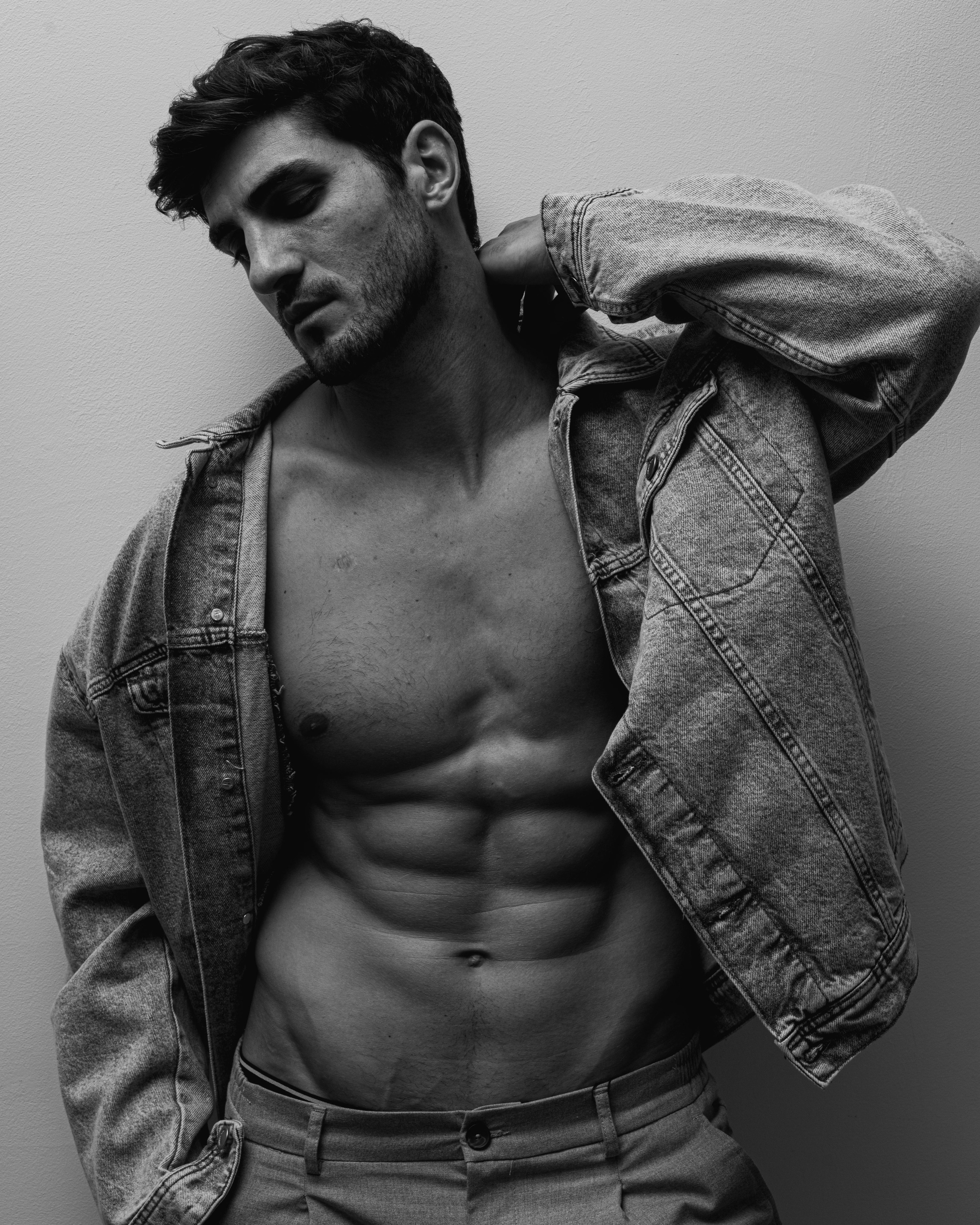 Парни. Male photographer