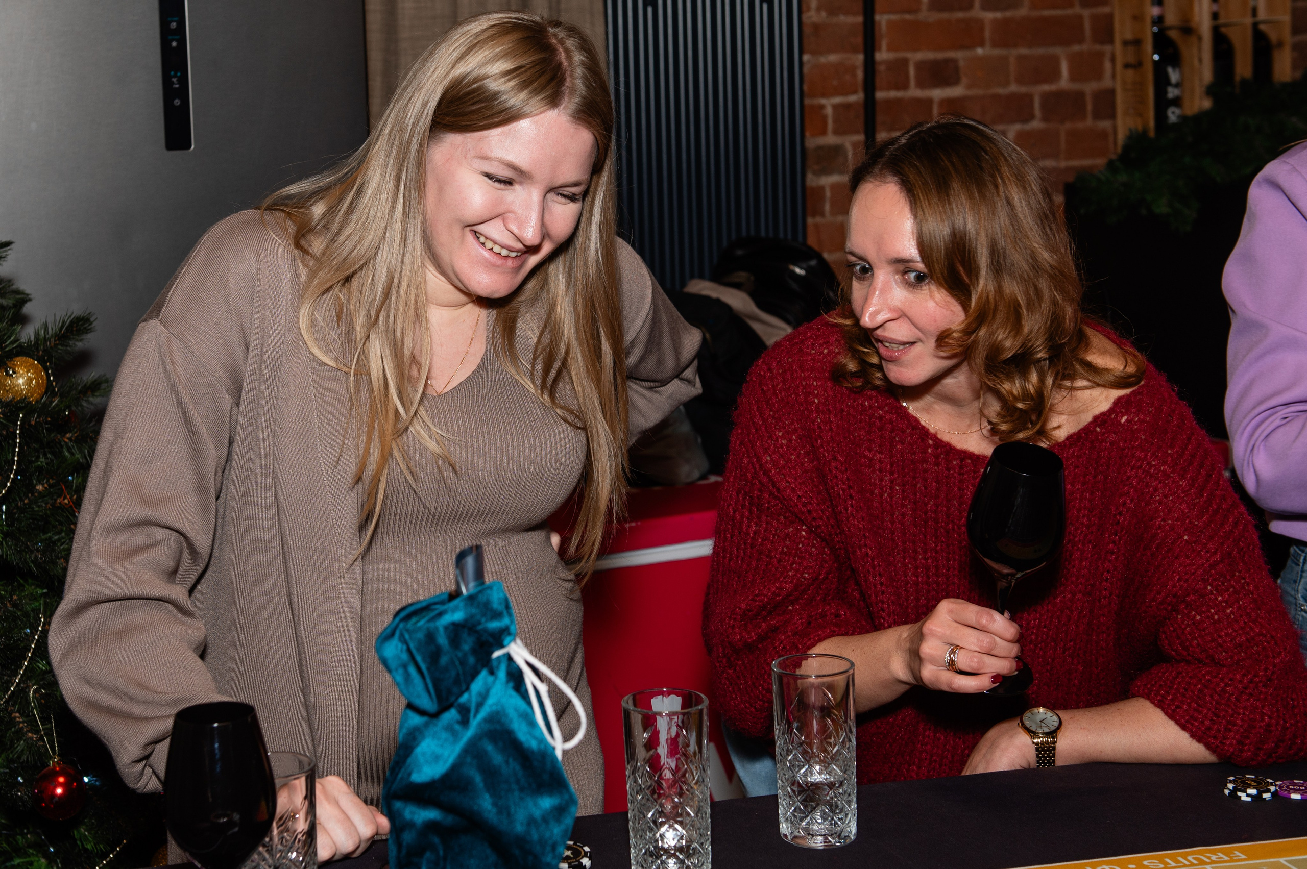 Корпорат Yapay. Профессиональный фотограф в Москве Александра Харламова