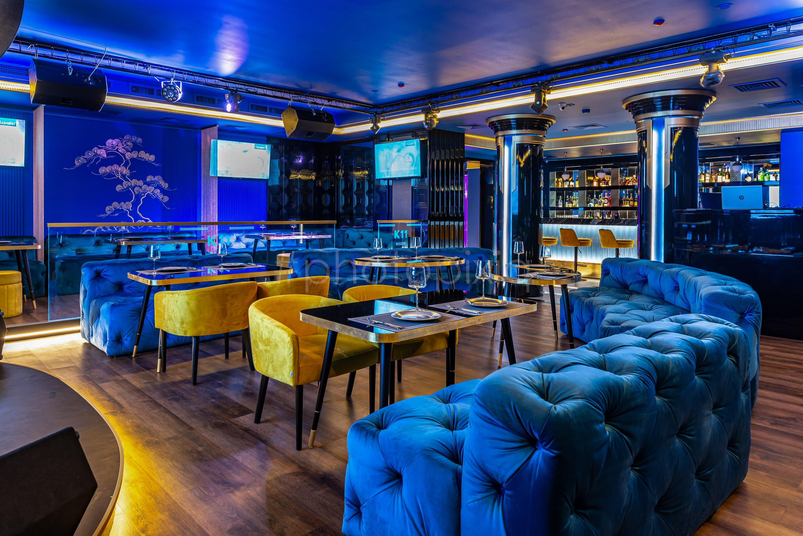 Фотосъёмка Караоке-бара «К11». Интерьерная съёмка и виртуальные туры — Интерьерный фотограф Кузнецов Сергей (photopixiq)