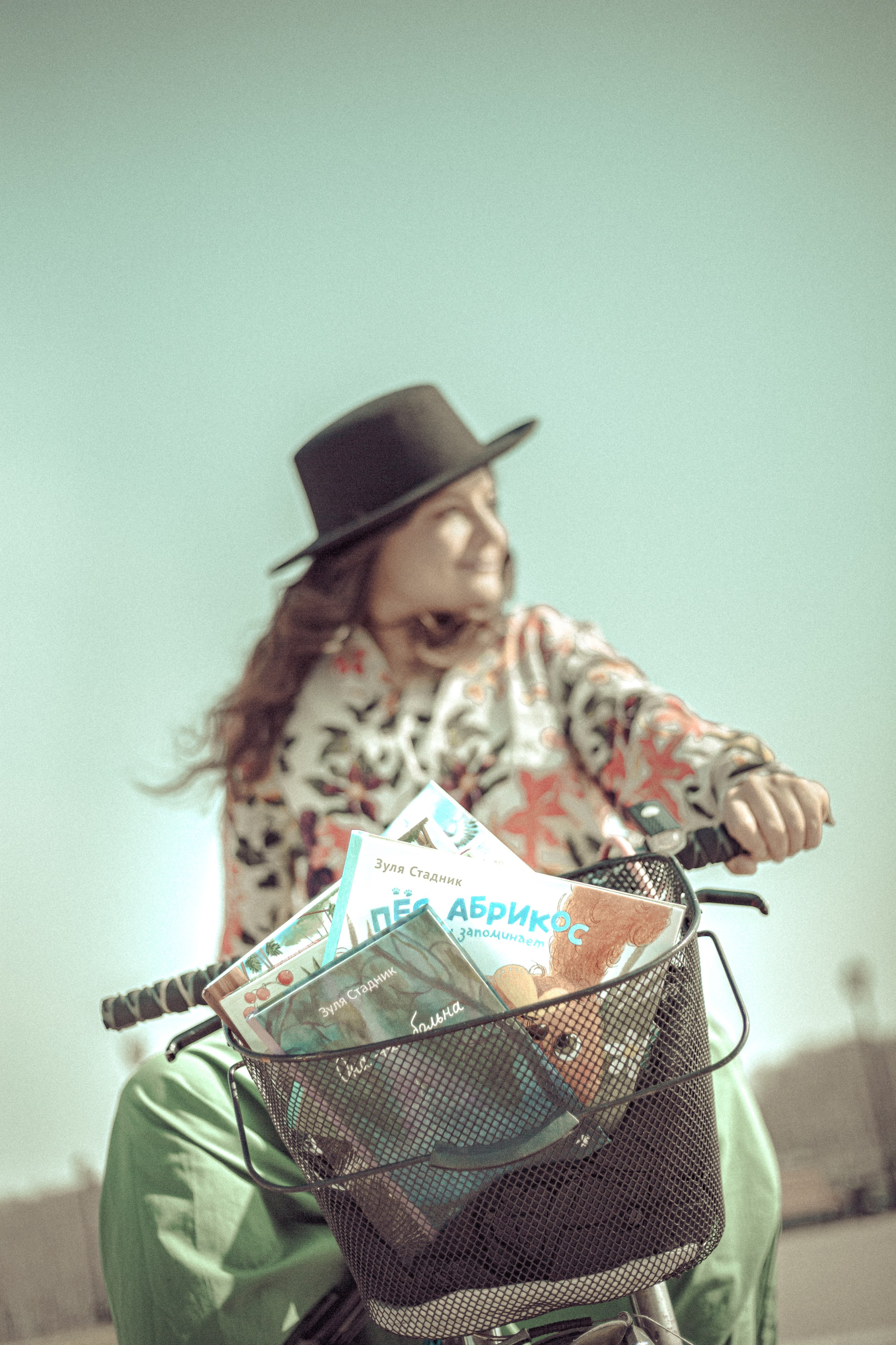 Зуля Стадник, детский писатель. Арт-фотограф Крис Л. в Тобольске: портрет, семейные, свадьбы