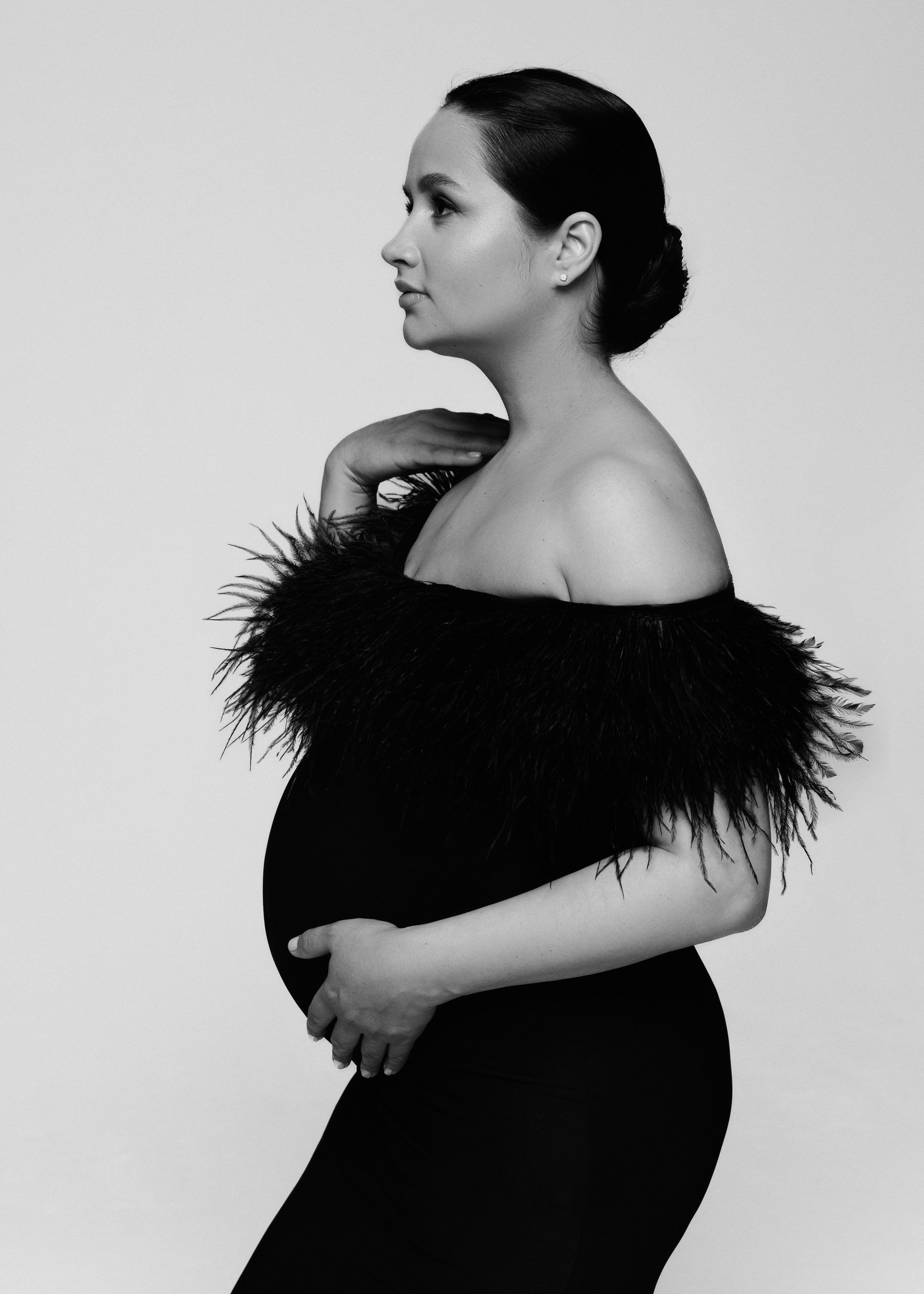 фотосессия Беременности лучший подарок для пары красиво показать животик и запечатлеть такой нежный момент 