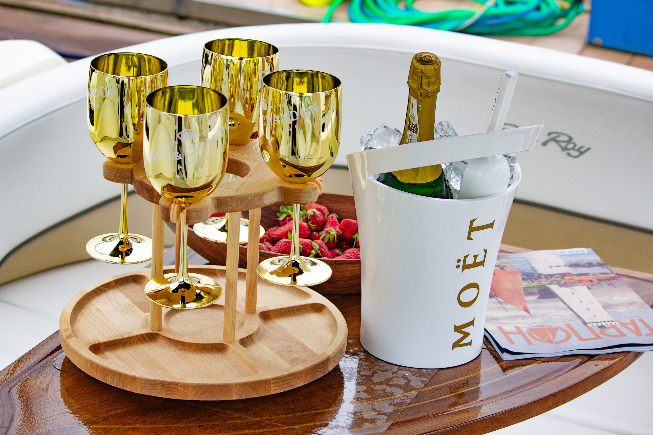 Катер Корсика Аренда Яхты в Сочи Яхтанаморе YACHTANAMORE