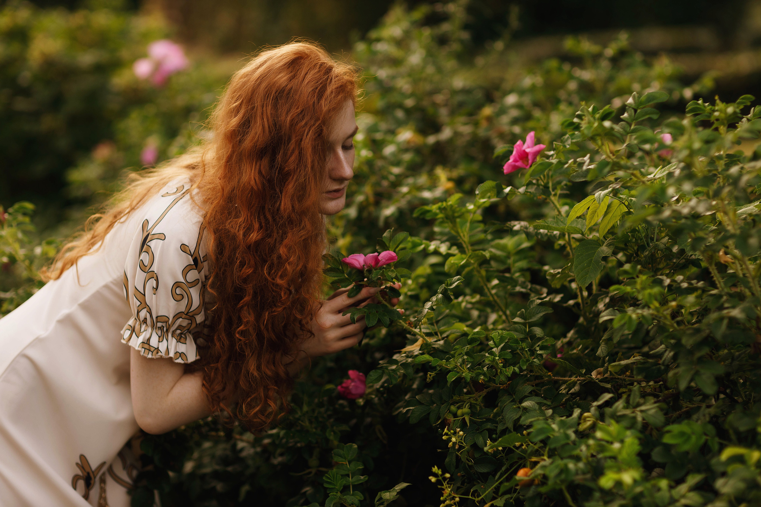 Фотосессия на заливе с Татой в платье от Ирины Павловой. Портретный и репортажный фотограф в Чебоксарах Андриян Чаркин