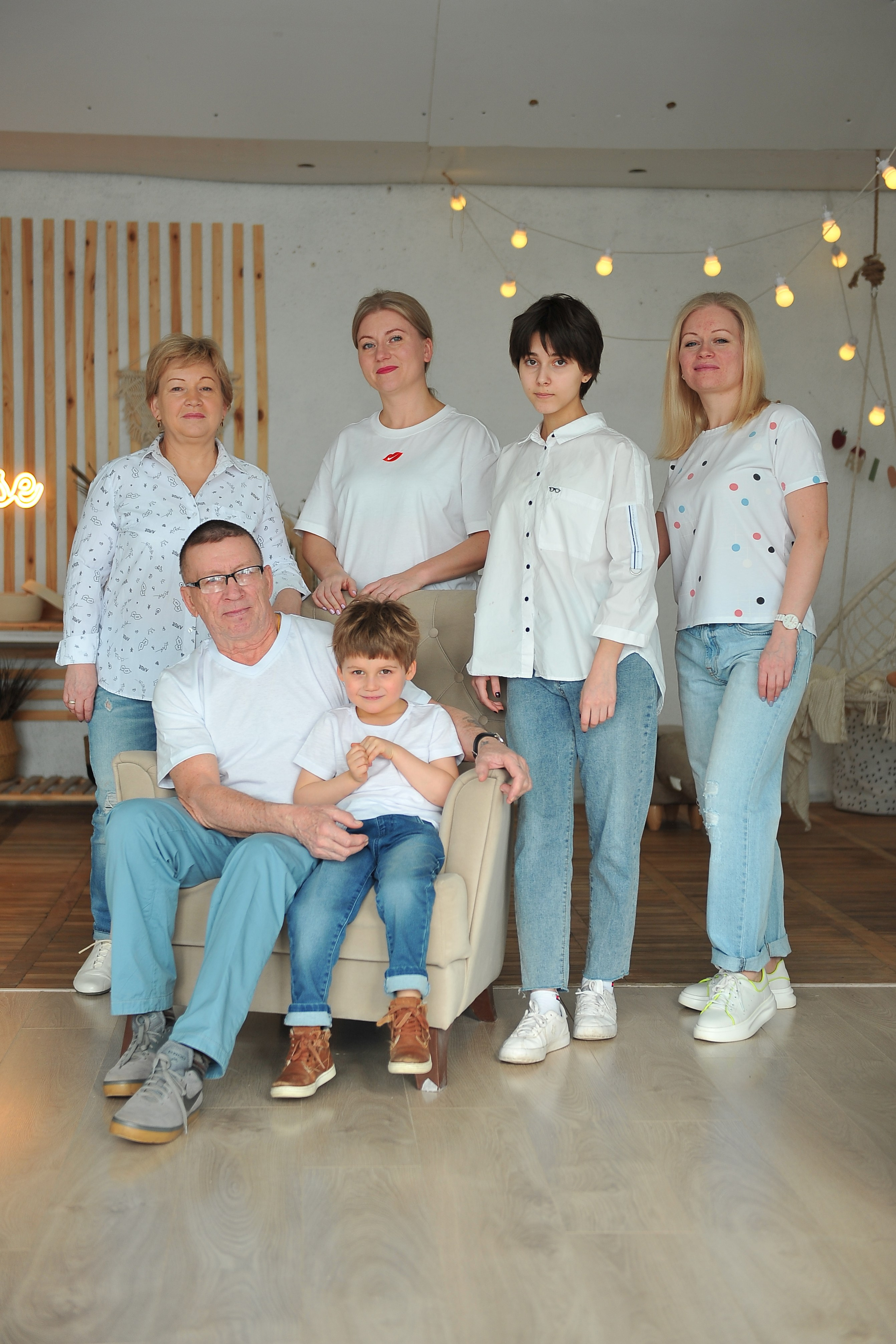 Семейные студийные фотосессии. Детский, семейный фотограф в Ижевске и Москве Аксинья Лысенкова ADEN