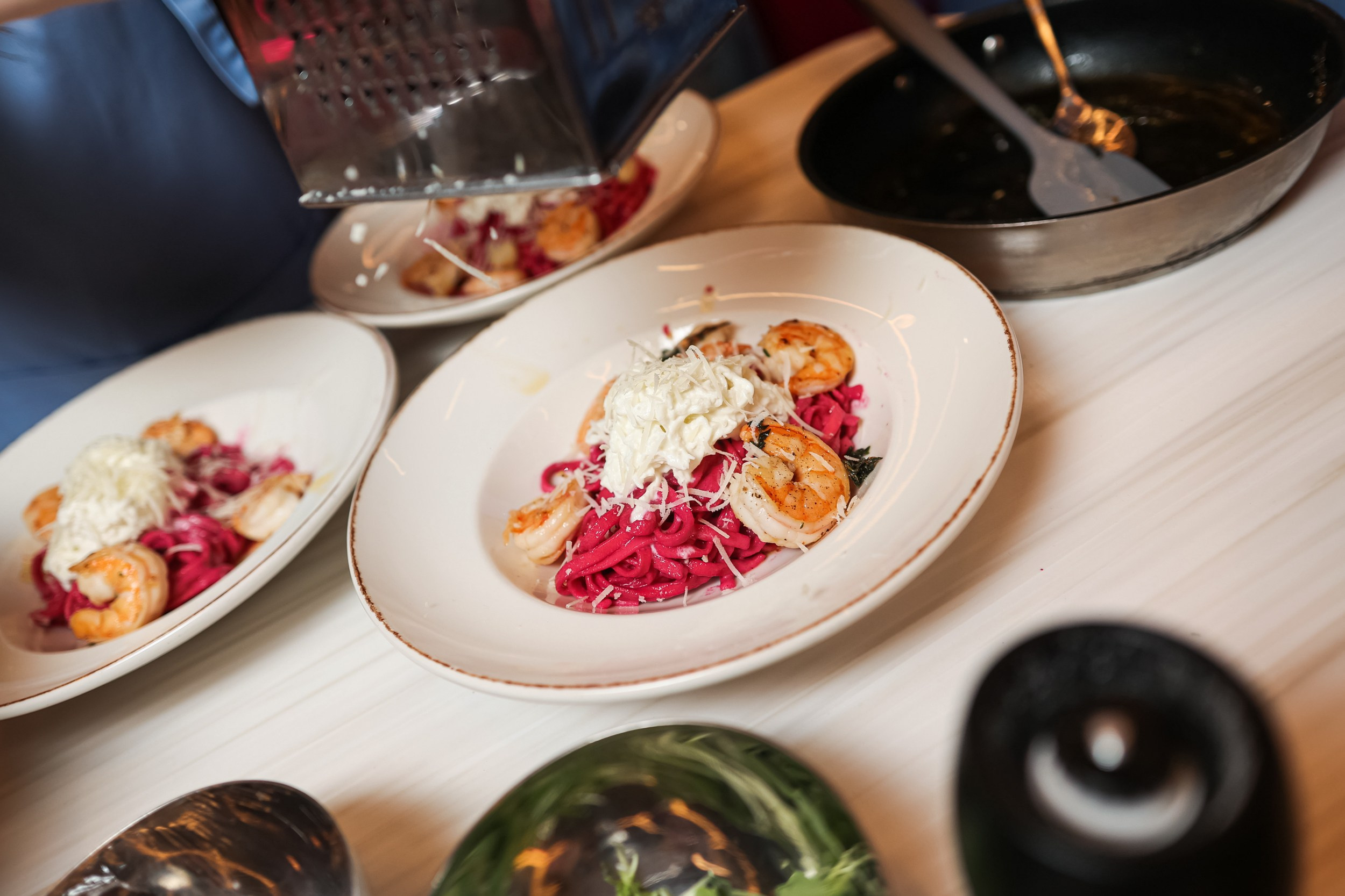 Вечеринка 8 марта в EventyOn. Репортажный фотограф видеограф в Москве Ольга Плаксина