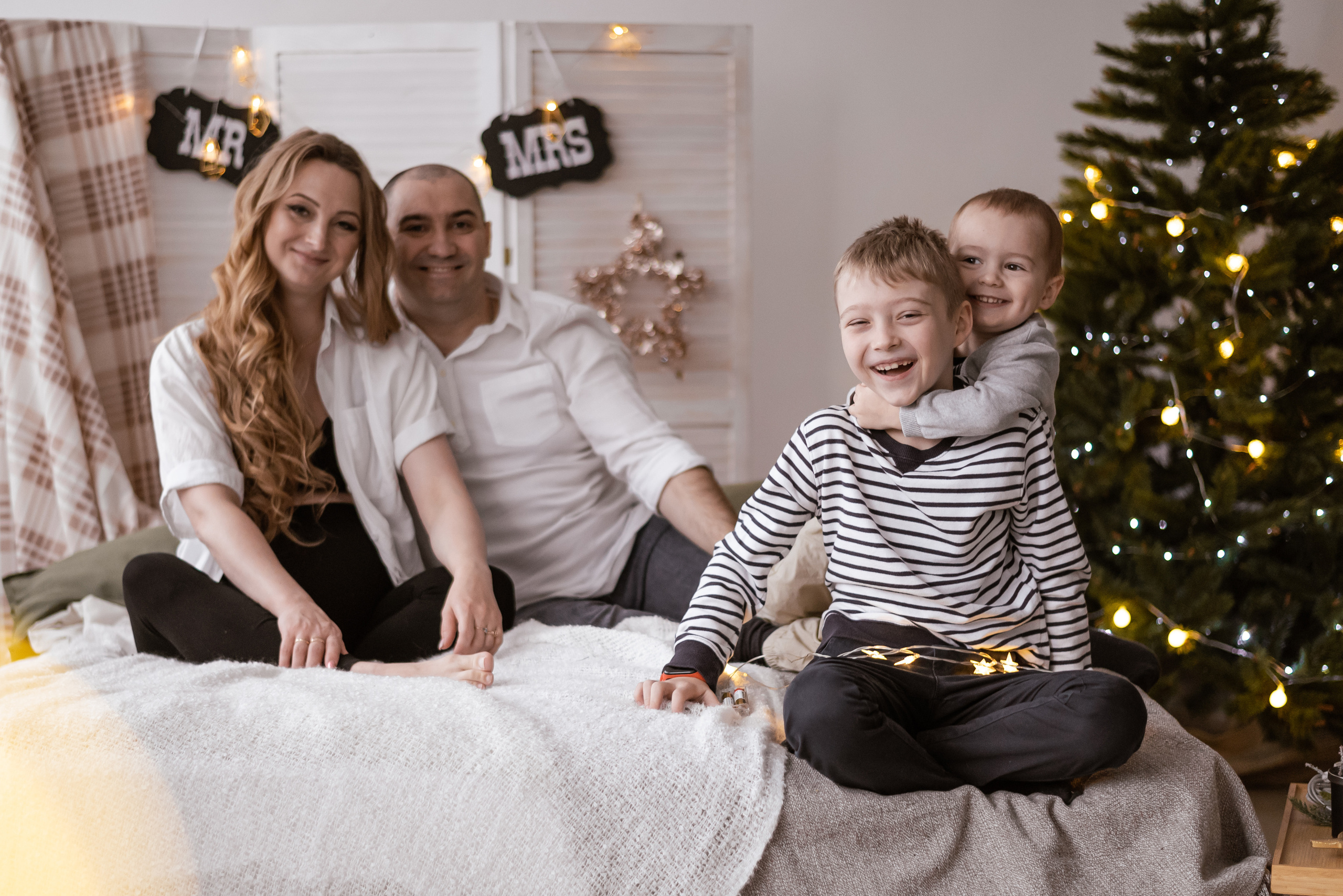 Юлия с семьей. Свадебный и семейный фотограф Юлия Чернобай | Подольск, Москва, Московская область