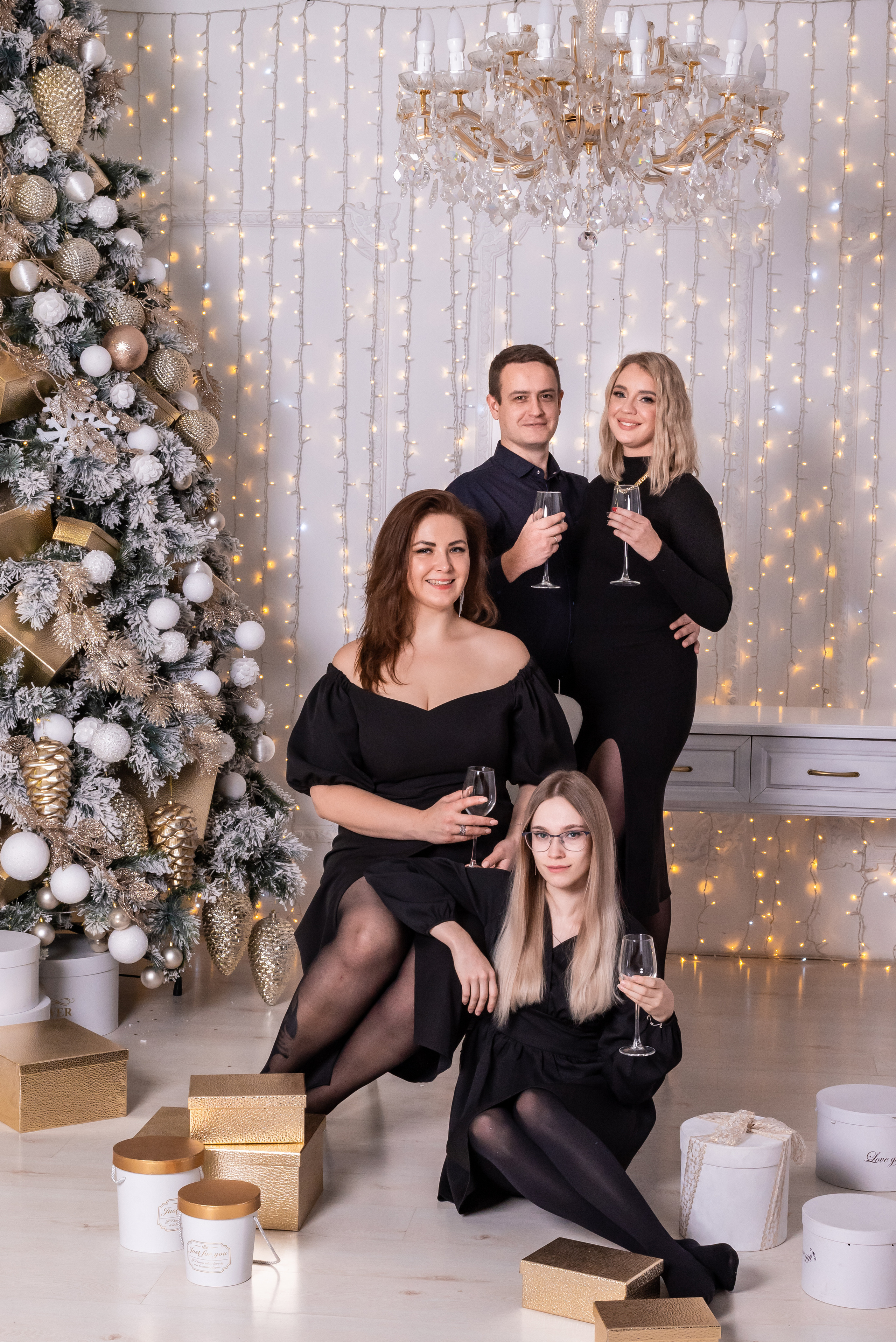 Коллектив Black&White. Свадебный и семейный фотограф Юлия Чернобай | Подольск, Москва, Московская область