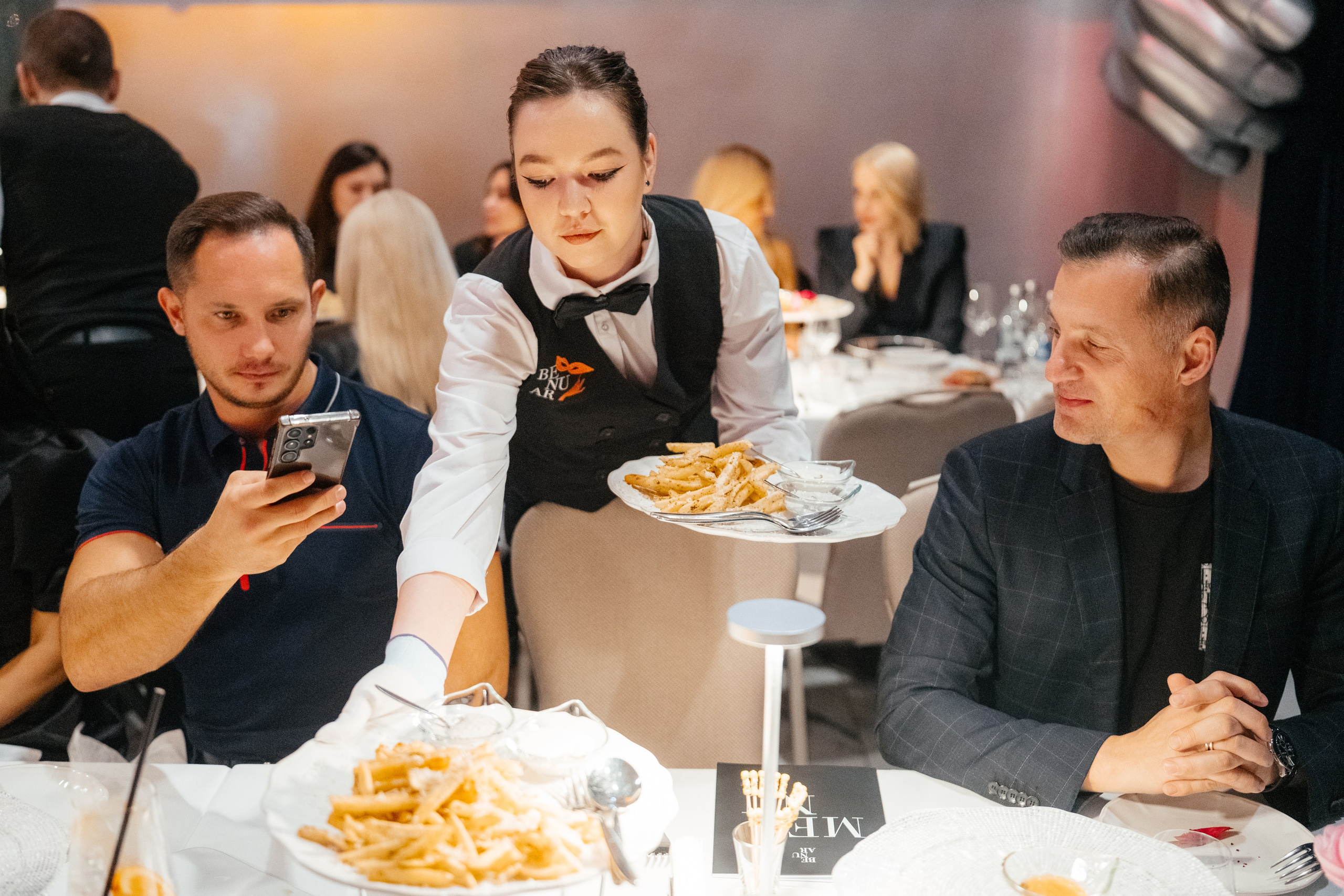 2 апреля (среда). BENUAR Restaurant