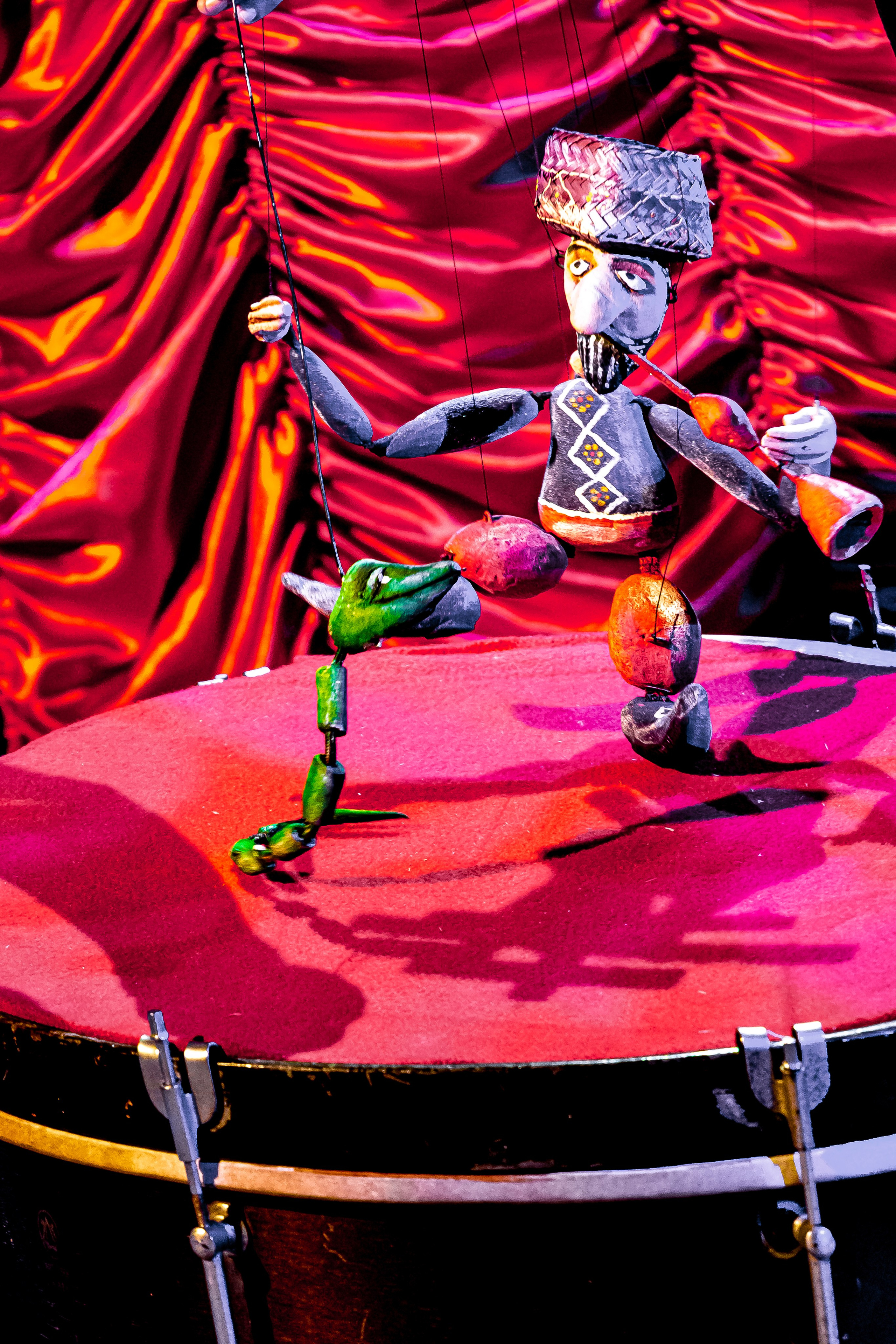 Цирк из Саквояжа спектакль театра САКВОЯЖ. Фотограф в Сочи Юрий Шептаев