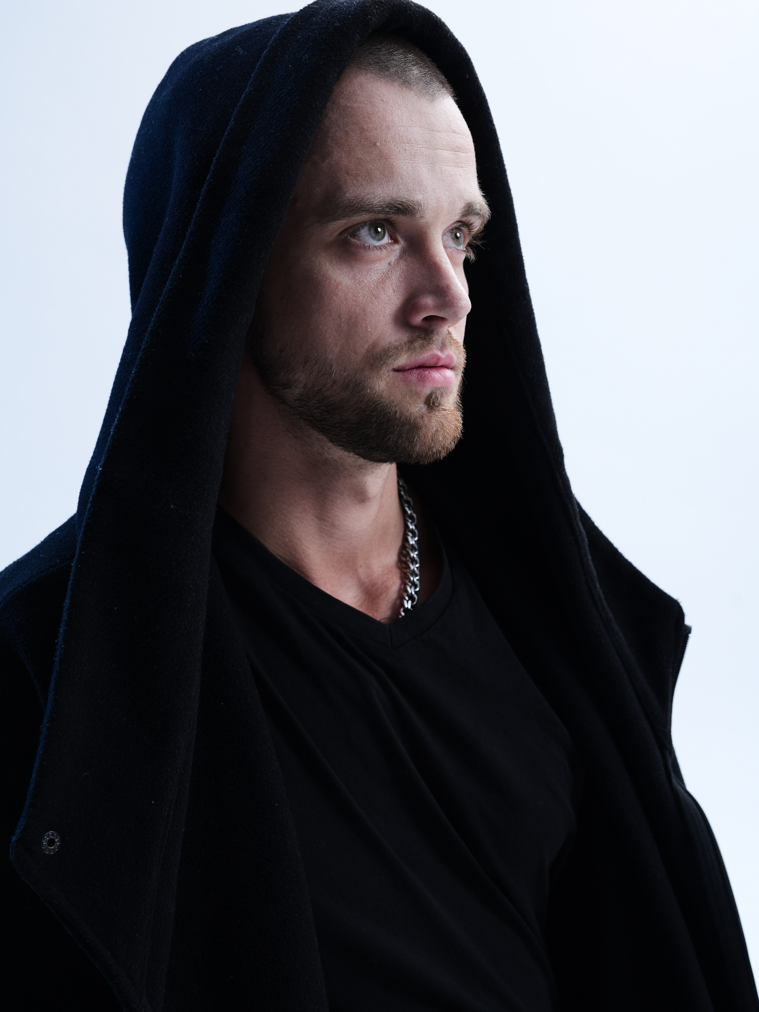 Модель Владислав Л. (177 см, 120/77/90)