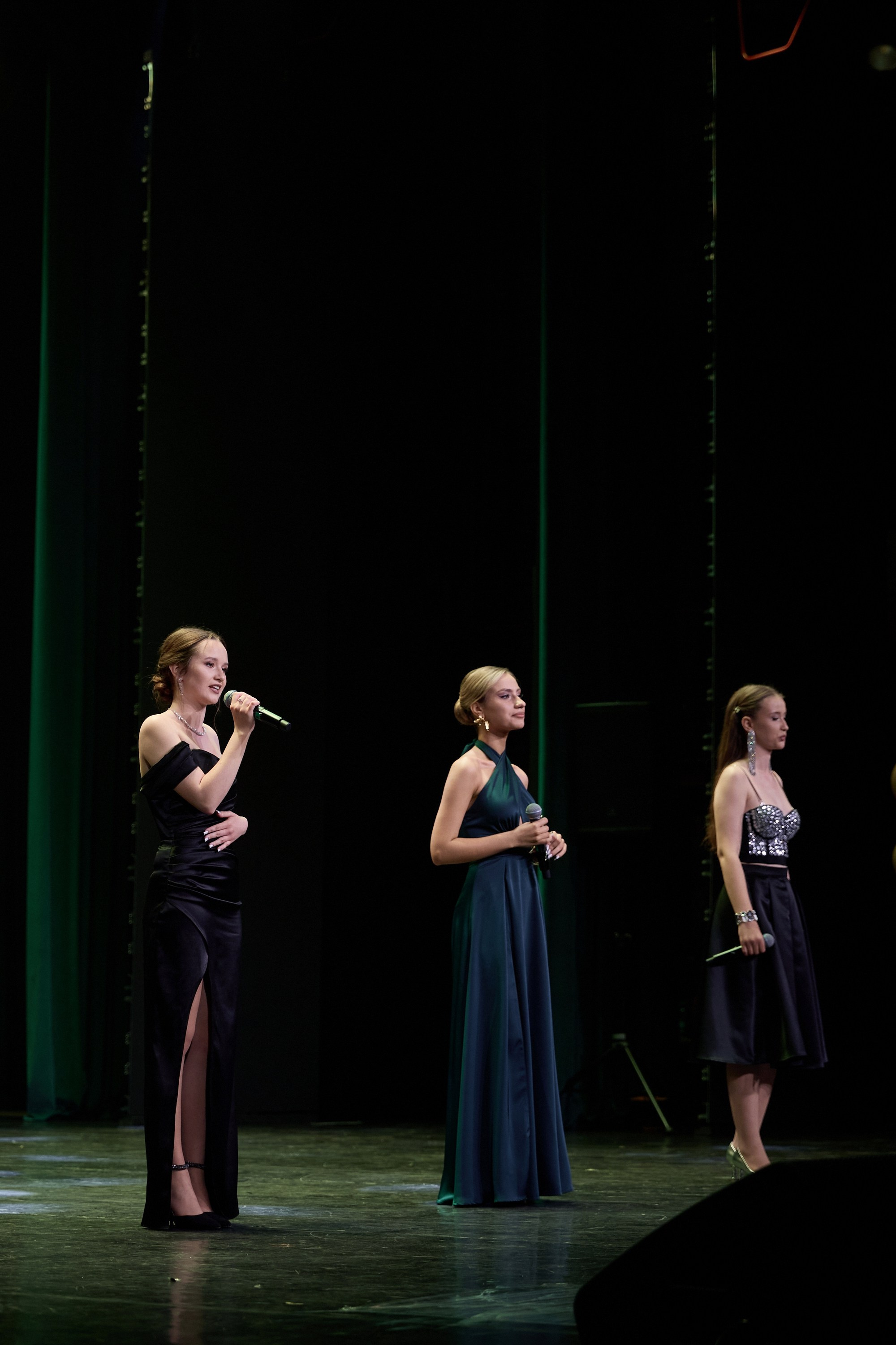 Выпускной. Свадебный фотограф в Минске в Москве в РБ Анатолий Полишко