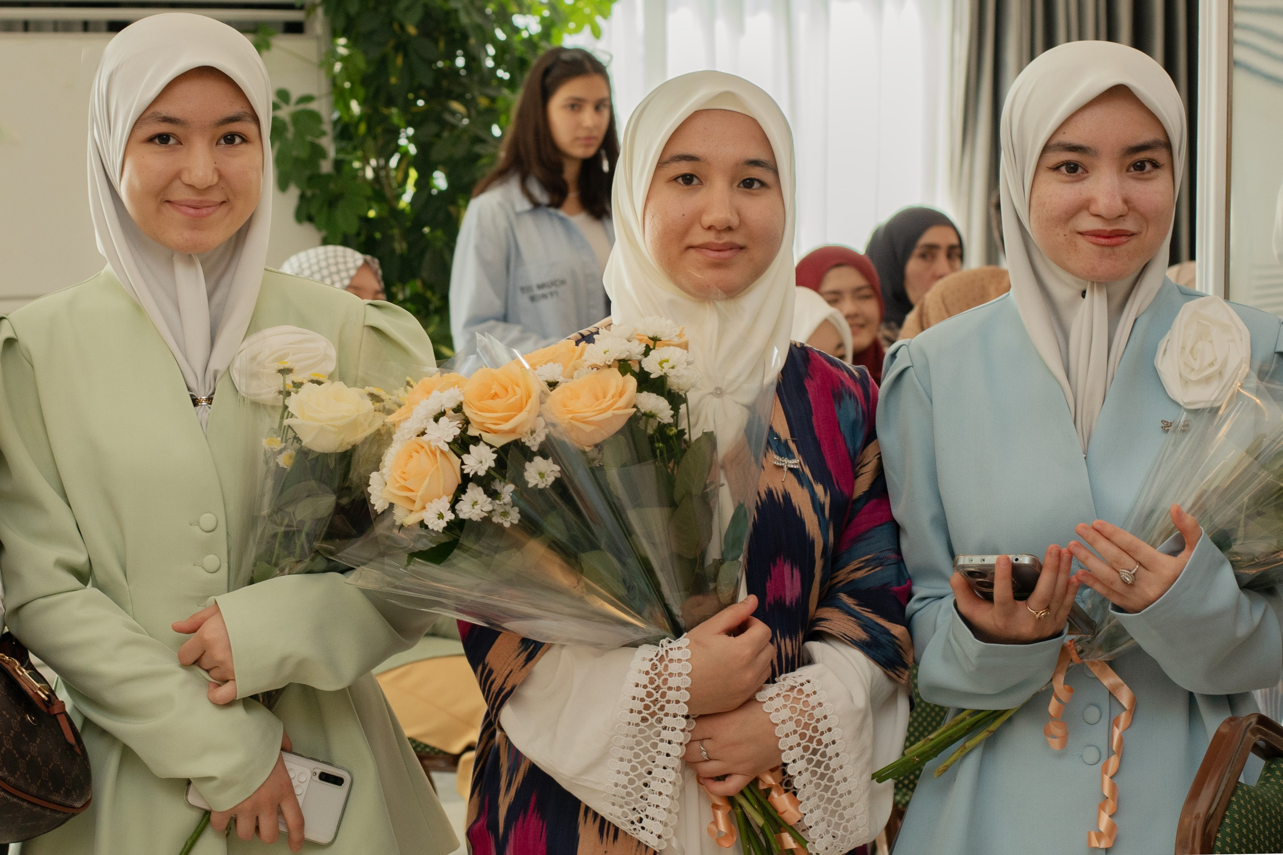 Выпускной в Евразийской женской гуманитарной академии. Лина Курочка — ваш фотограф