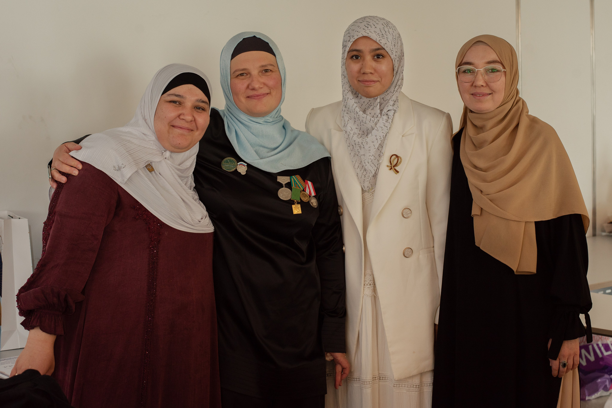 Выпускной в Евразийской женской гуманитарной академии. Лина Курочка — ваш фотограф