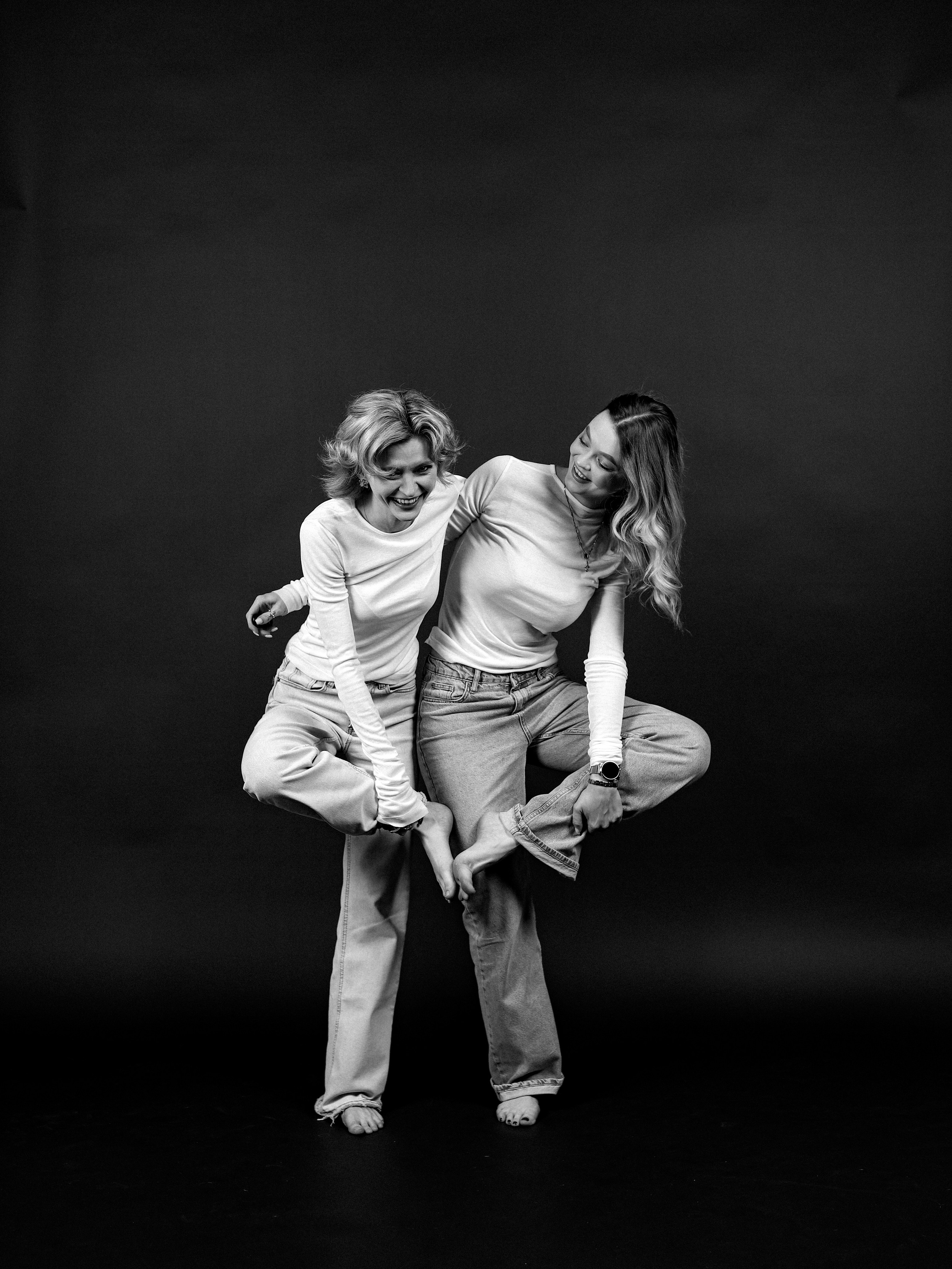 Дарья и Анна. Фотостудия без фотографа Чехов. Первая студия автопортрета в Чехове