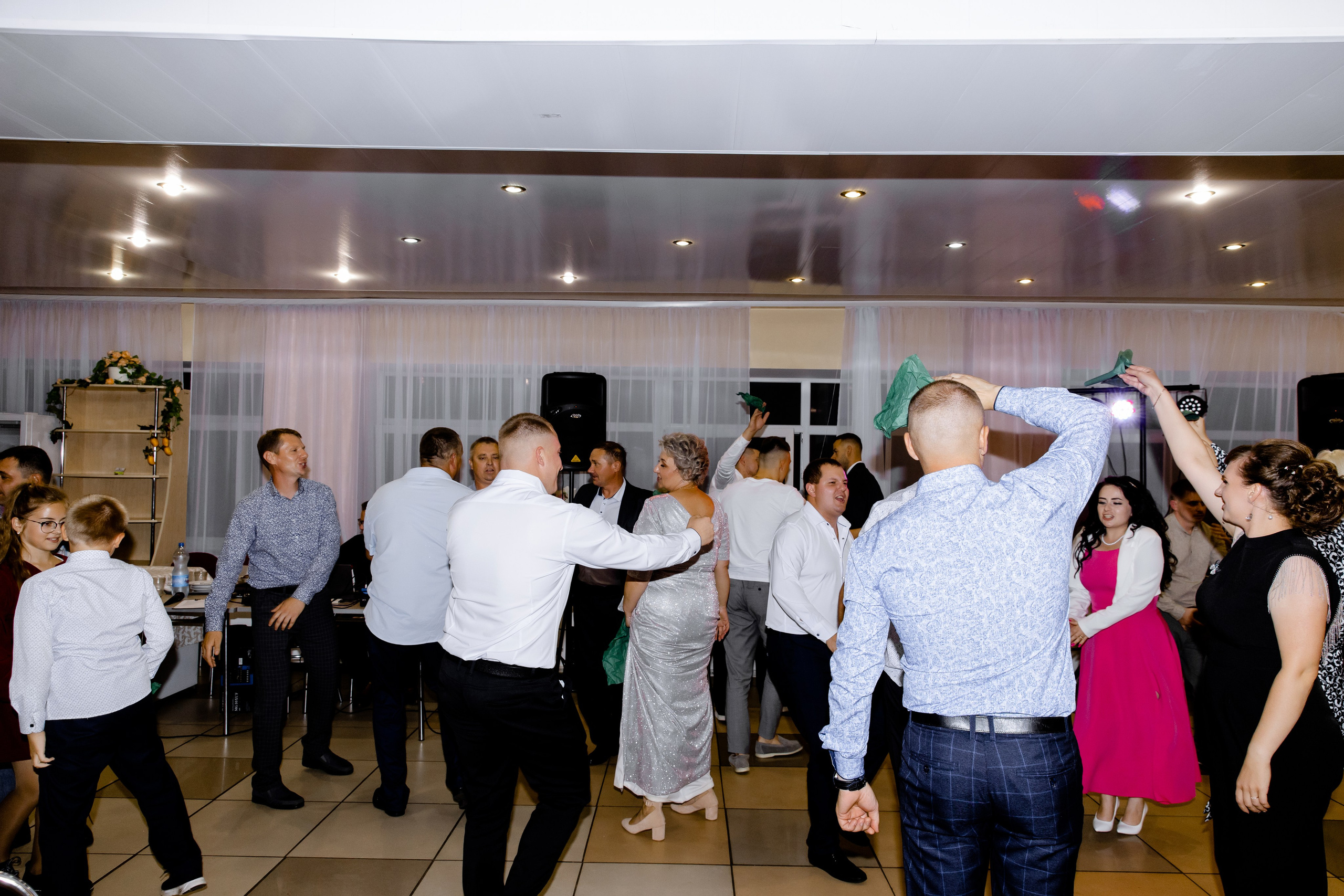 Свадебный день Максима и Вики. Свадебный фотограф Анна Бабахина