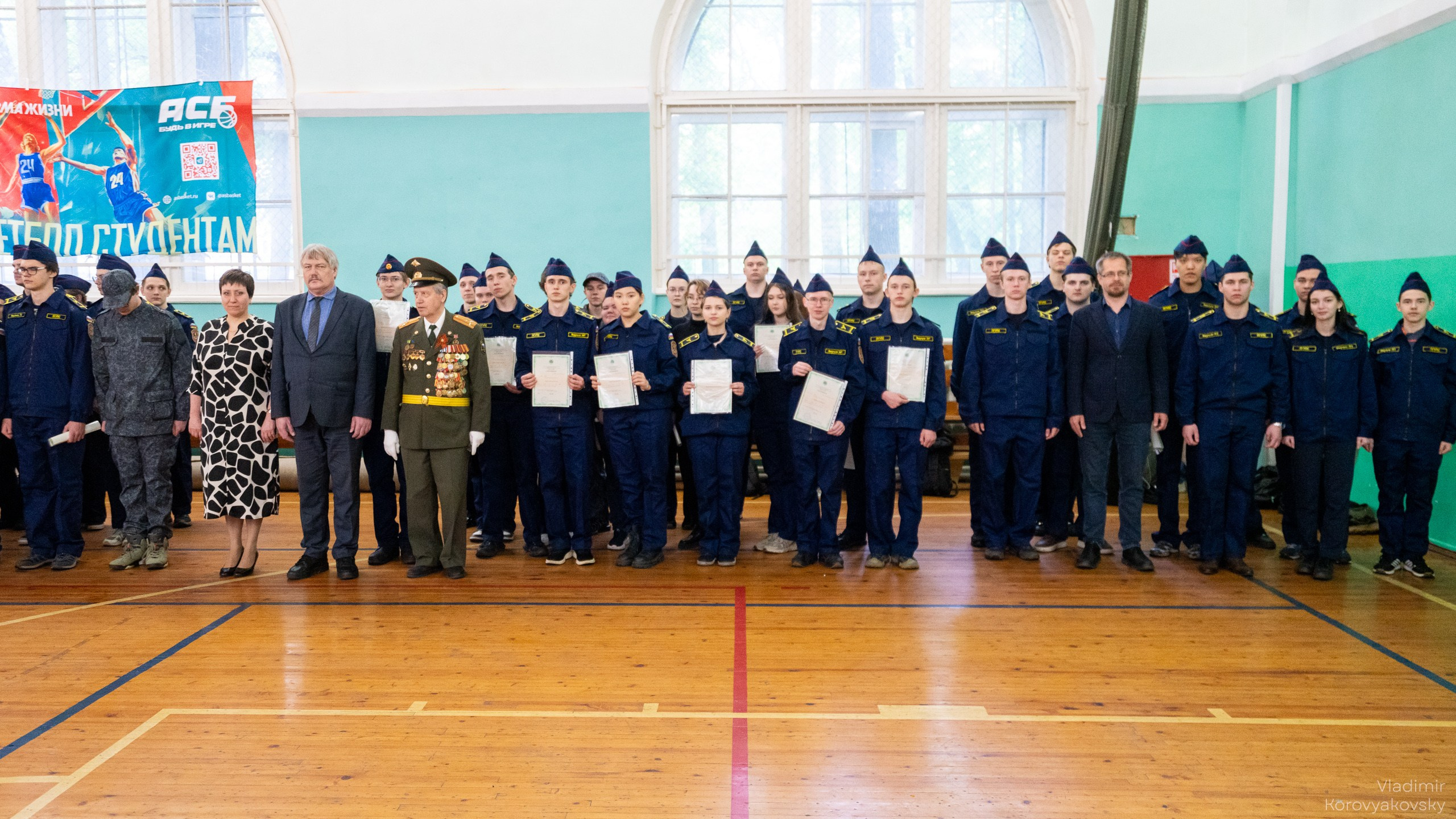 Торжественное закрытие курса военной подготовки. Фотограф Владимир Коровяковский