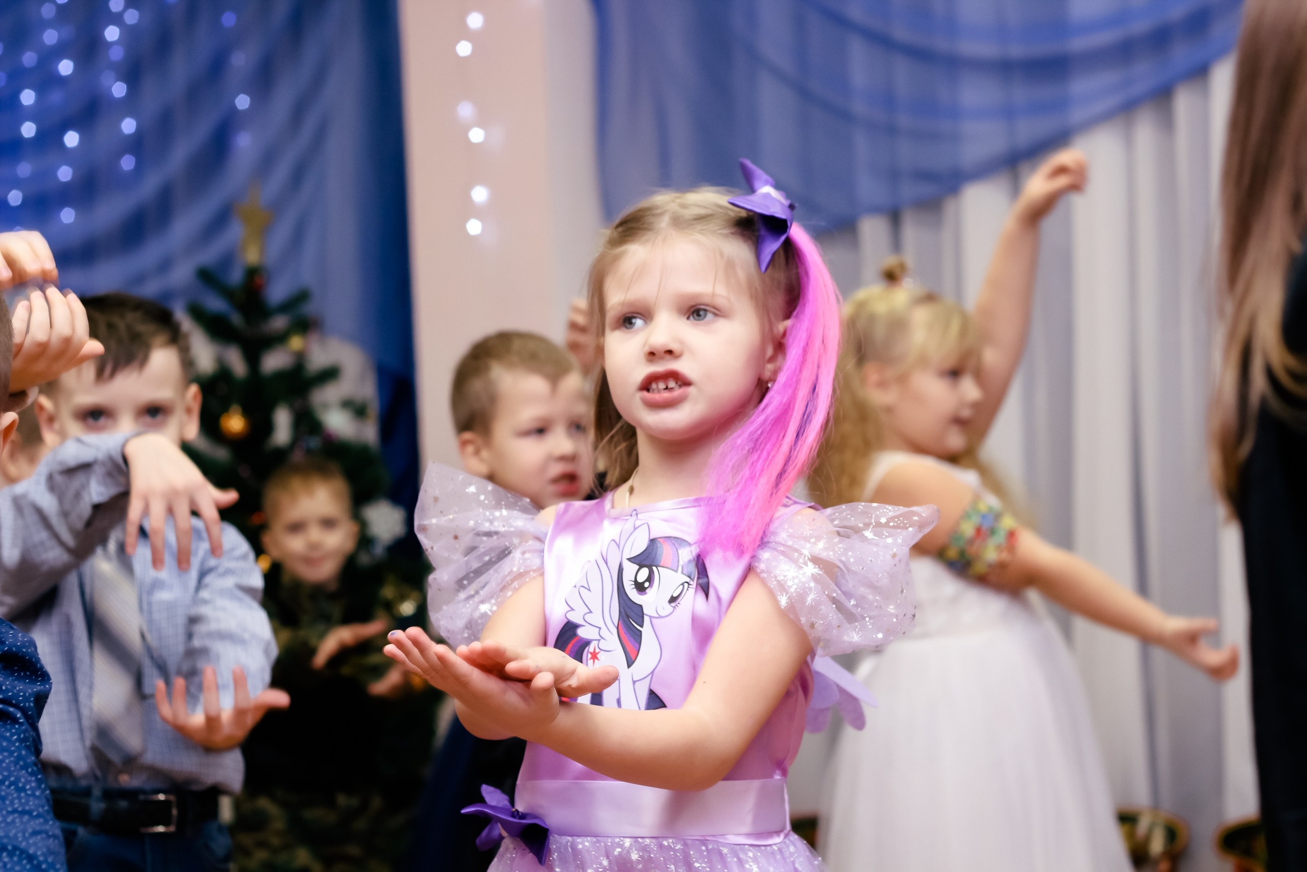 Новогодний утренник. Фотограф Великий Новгород Татьяна Чиглинцева