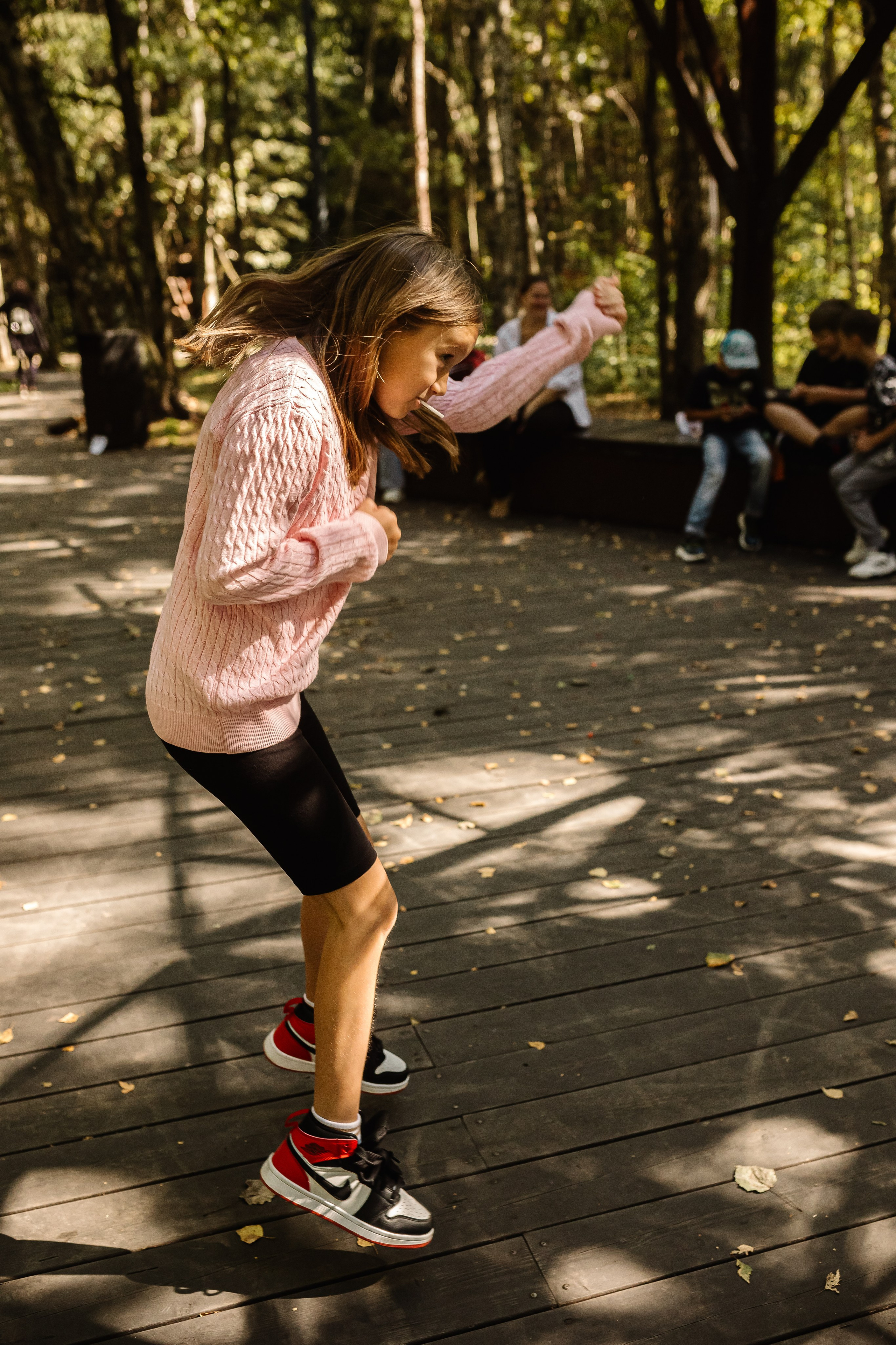 Репортаж школьной прогулки в парке. Семейный и женский фотограф в Москве Надежда Воробьева