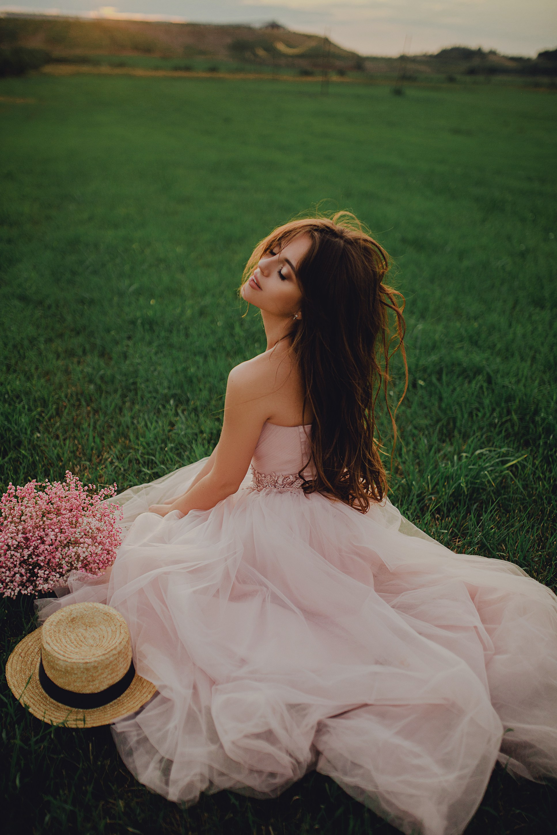 Юлия, 42 р-р, 175 рост. KED Production — продакшн из СПб. Создаём фото, видео и контент, который помогает брендам и селлерам продавать больше