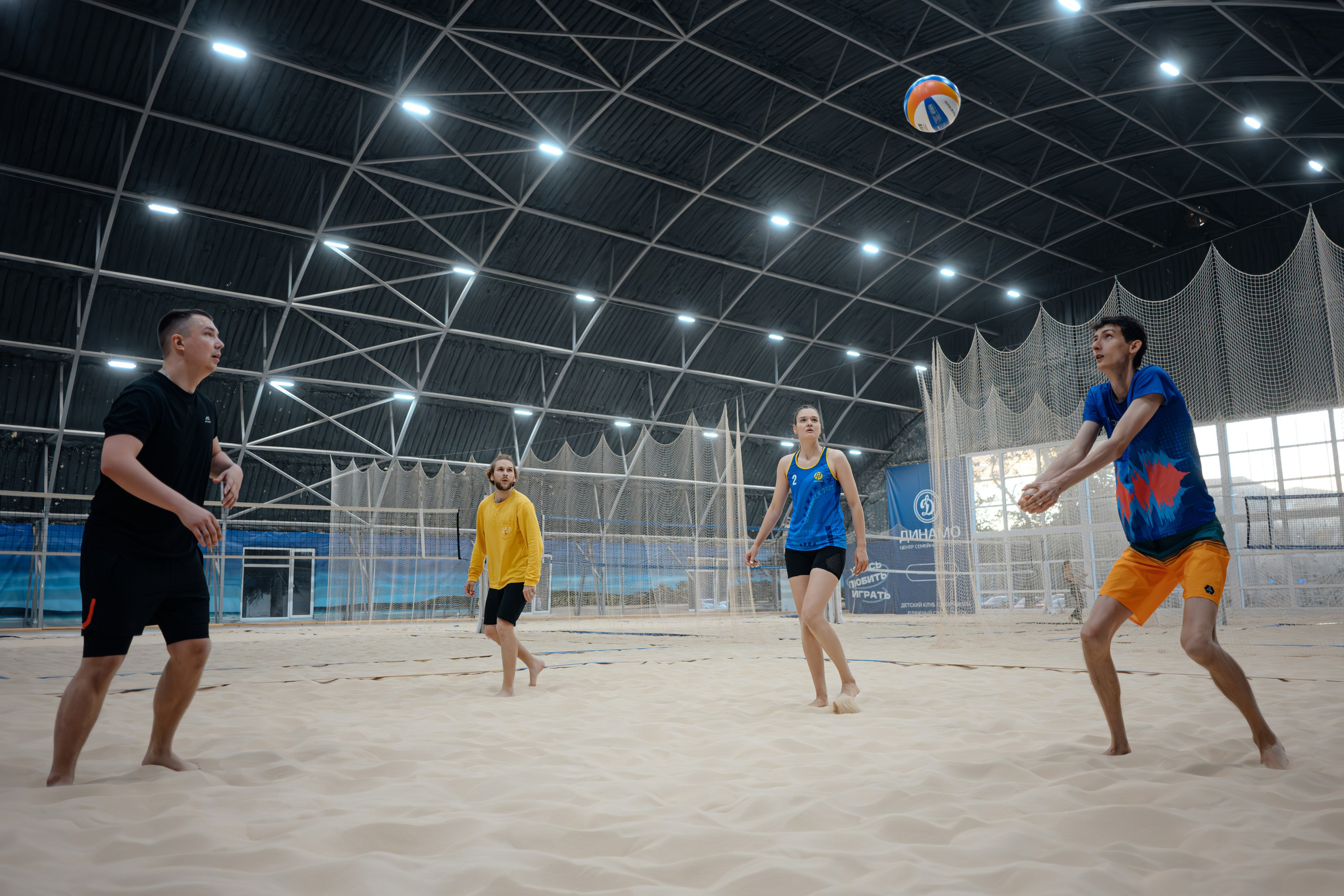 Пляжный волейбол. Коммерческий фотограф в Санкт-Петербурге Анна Кобзарь