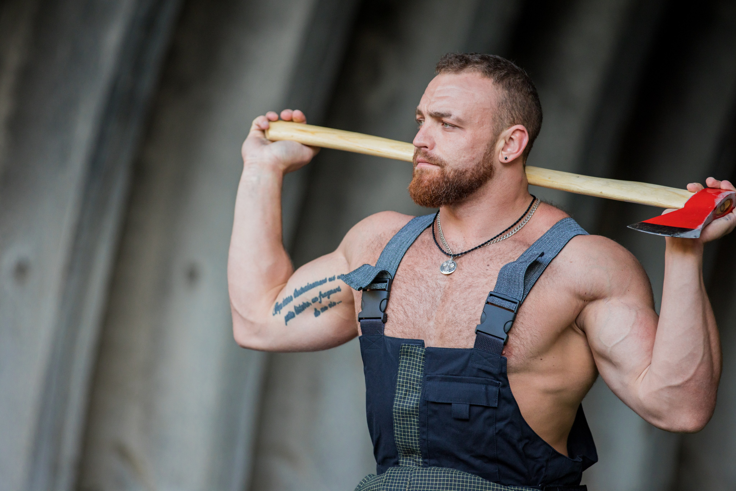 Эстетика мужского тела осень 2023. Фотограф-анималист Юлия Германика