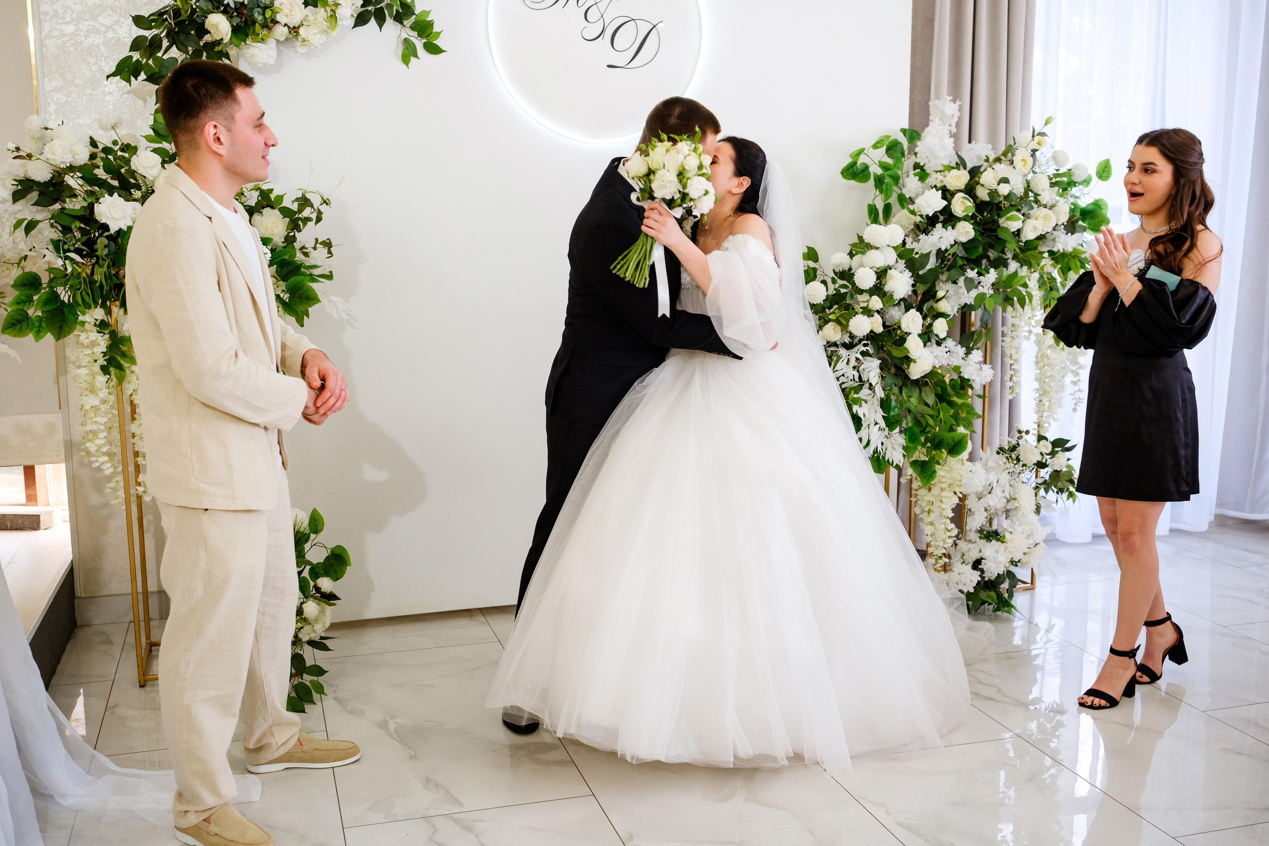 Тазабег и Диана. Свадебный фотограф | репортаж | праздники | крещение