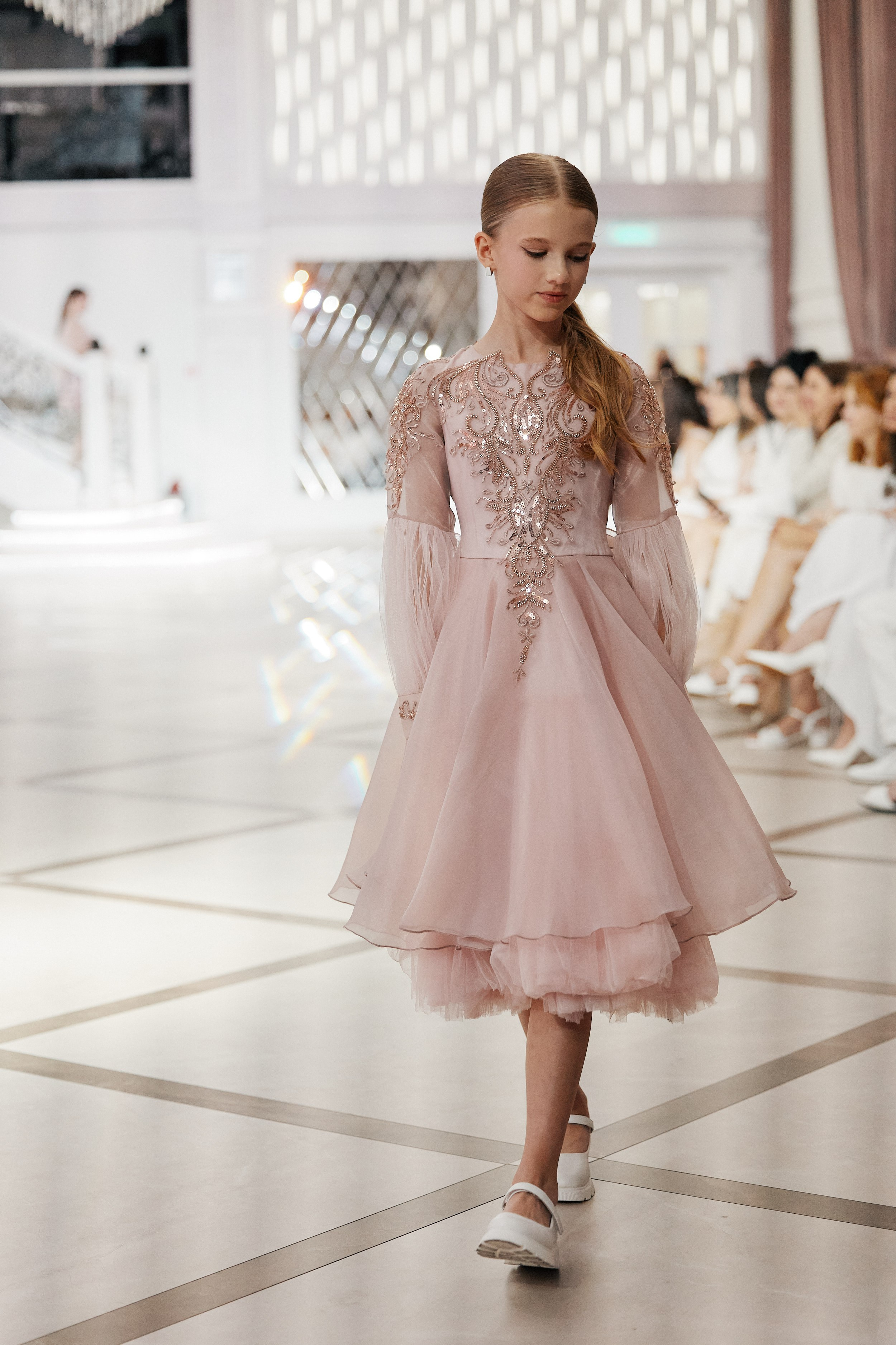 KRASNODAR FASHION WEEK 14.06. Свадебный репортажный фотограф краснодар максим дремов дрёмов фотосессия студия цена