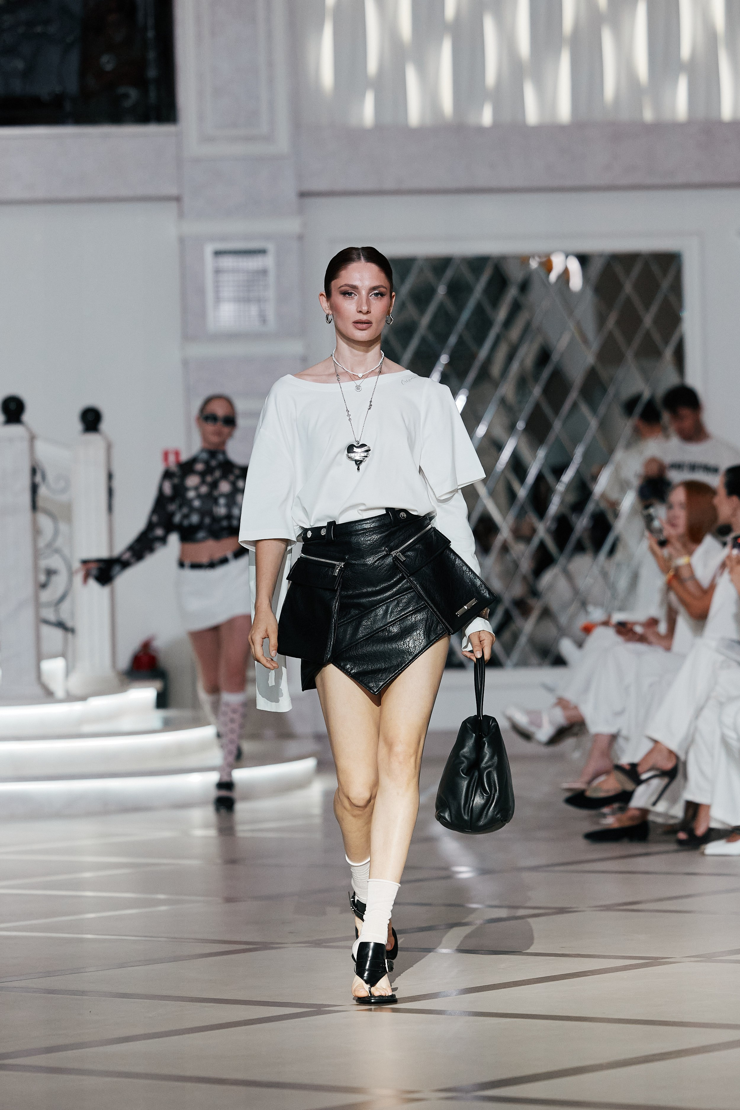 KRASNODAR FASHION WEEK 14.06. Свадебный репортажный фотограф краснодар максим дремов дрёмов фотосессия студия цена