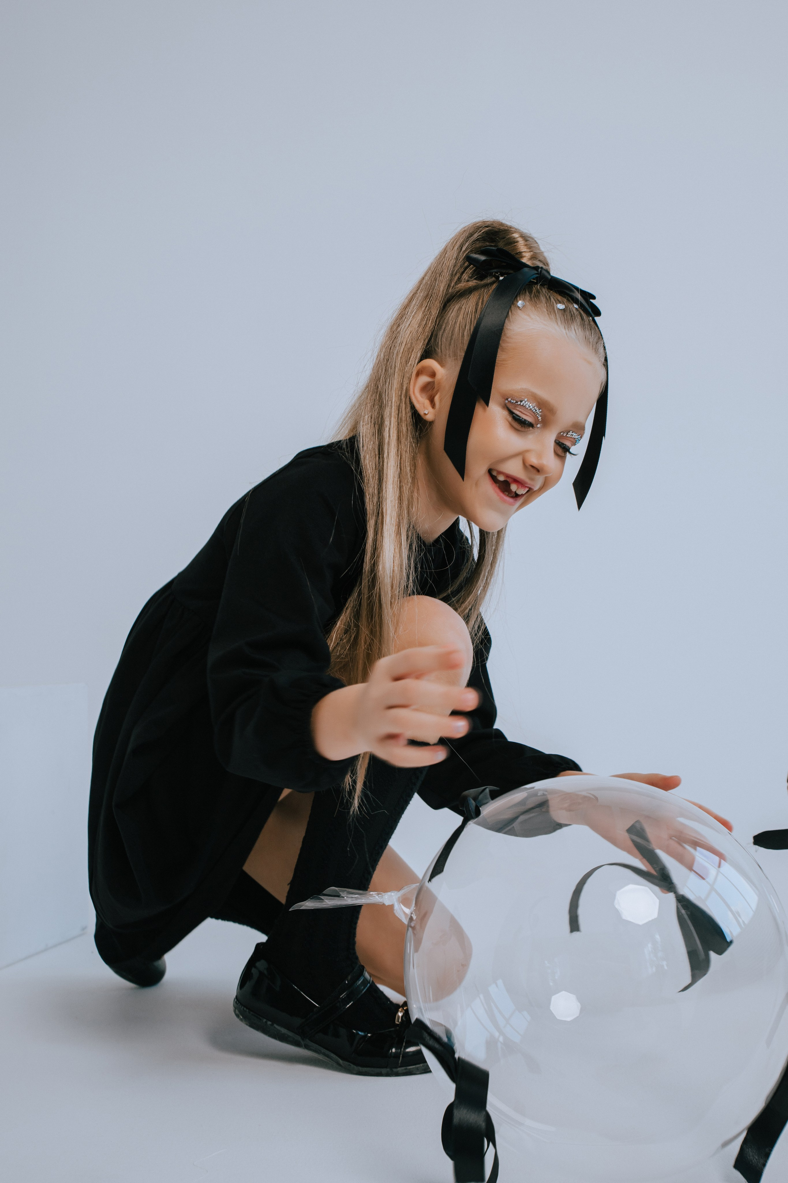 Мира. Фотограф Ярмишко Дарья. Выпускные фотокниги