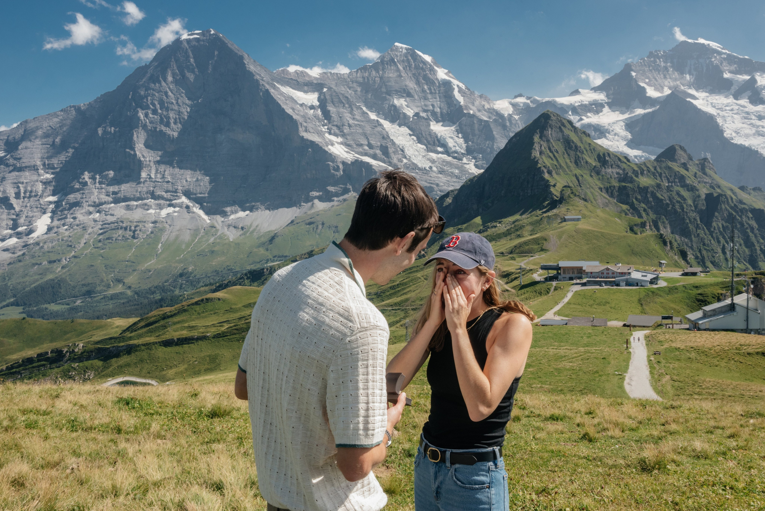 Eli & Adalyn (Mannlichen, Wengen). Photographer in Interlaken area