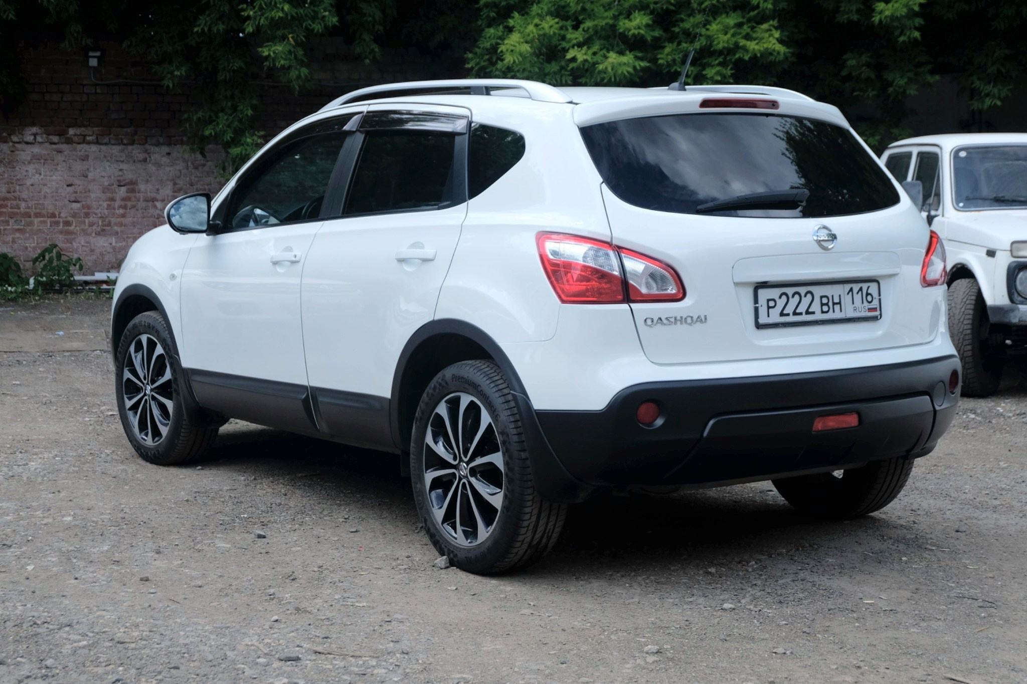 NISSAN Qashqai на продажу. Видео и фото для бизнеса, образования и недвижимости