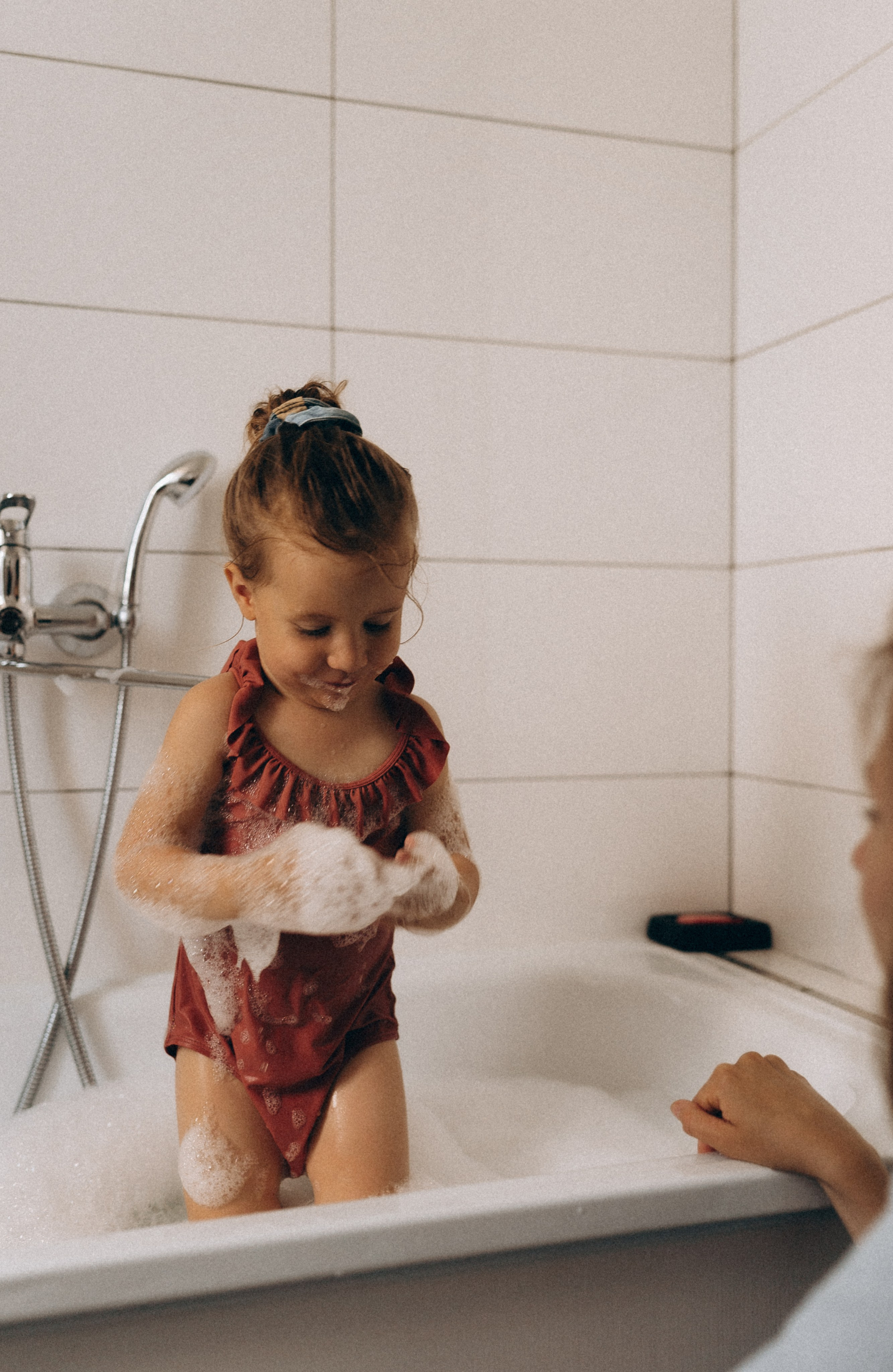 …и мама сделала пенную ванну. Семейный и домашний фотограф в Уфе Ирина Гарасюта