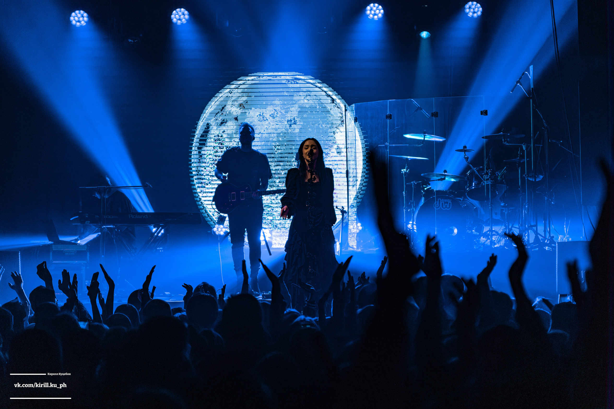 Концерт polnalyubvi в клубе Фабрика, Екатеринбург. Репортажный фотограф Екатеринбург | Яркий, качественный репортаж | Концерты, клубы, репортаж, праздники, корпоративы
