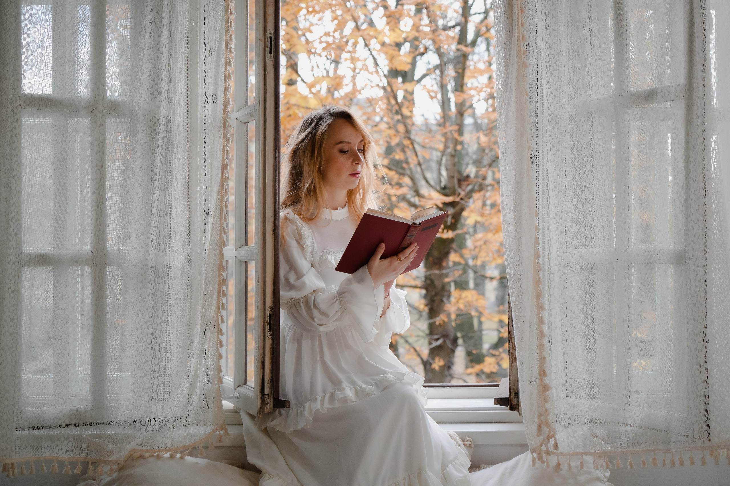 Портретная фотосессия в студии Balcone Studio для Марины в Санкт-Петербурге. Светлана Гопанюк. Портретный фотограф. Санкт-Петербург. СПб