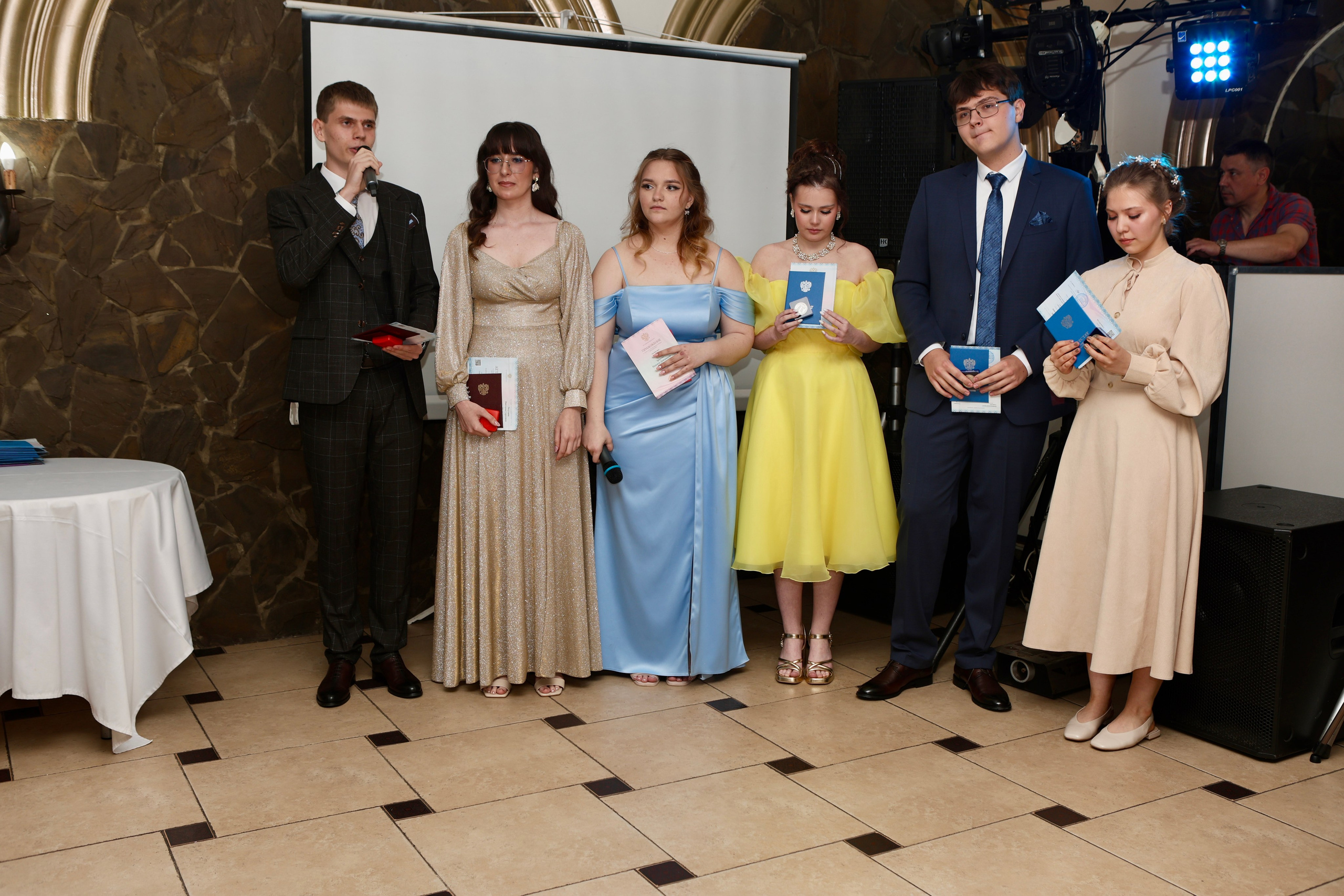 Школьный выпускной. Фотограф в Курске Смирнов Евгений
