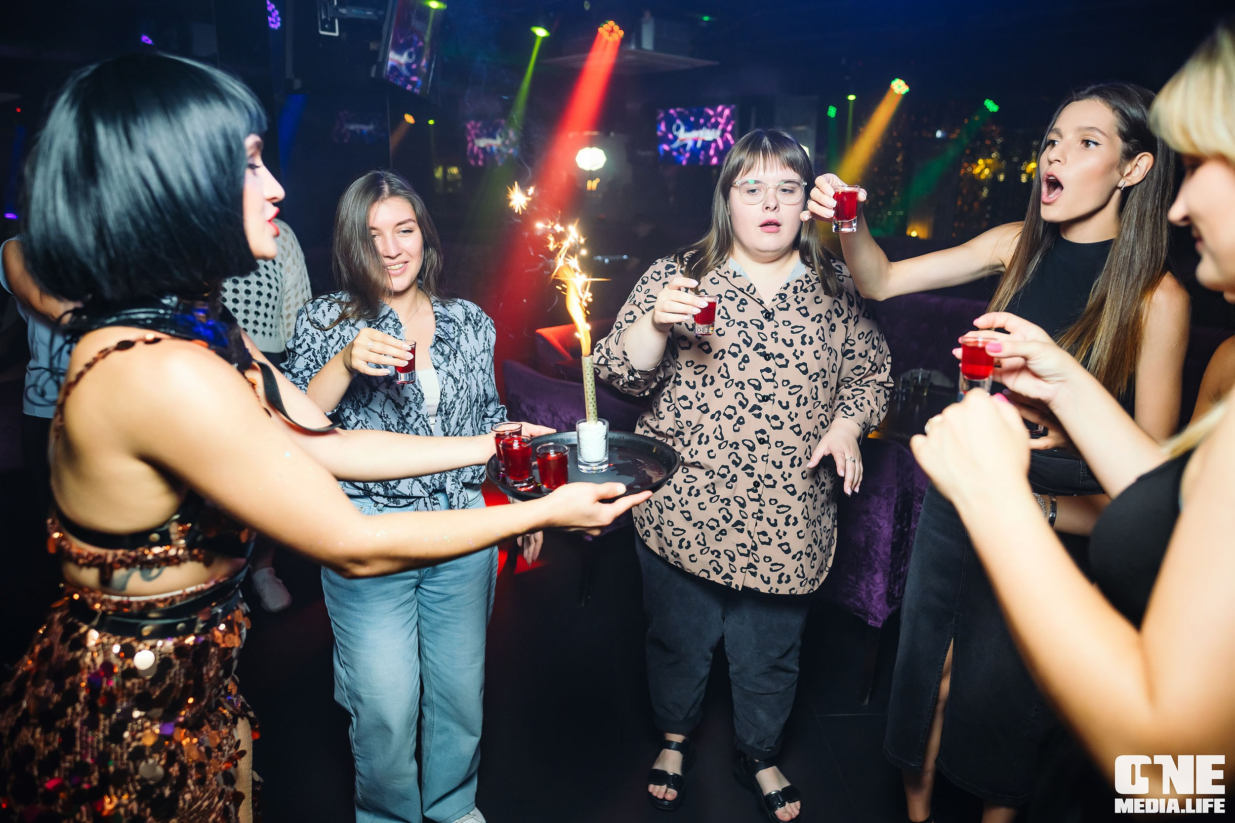 Фоторепортаж из караоке-клуба Эйфория. One Media Life: фоторепортажи, фотоотчеты с мероприятий и заведений