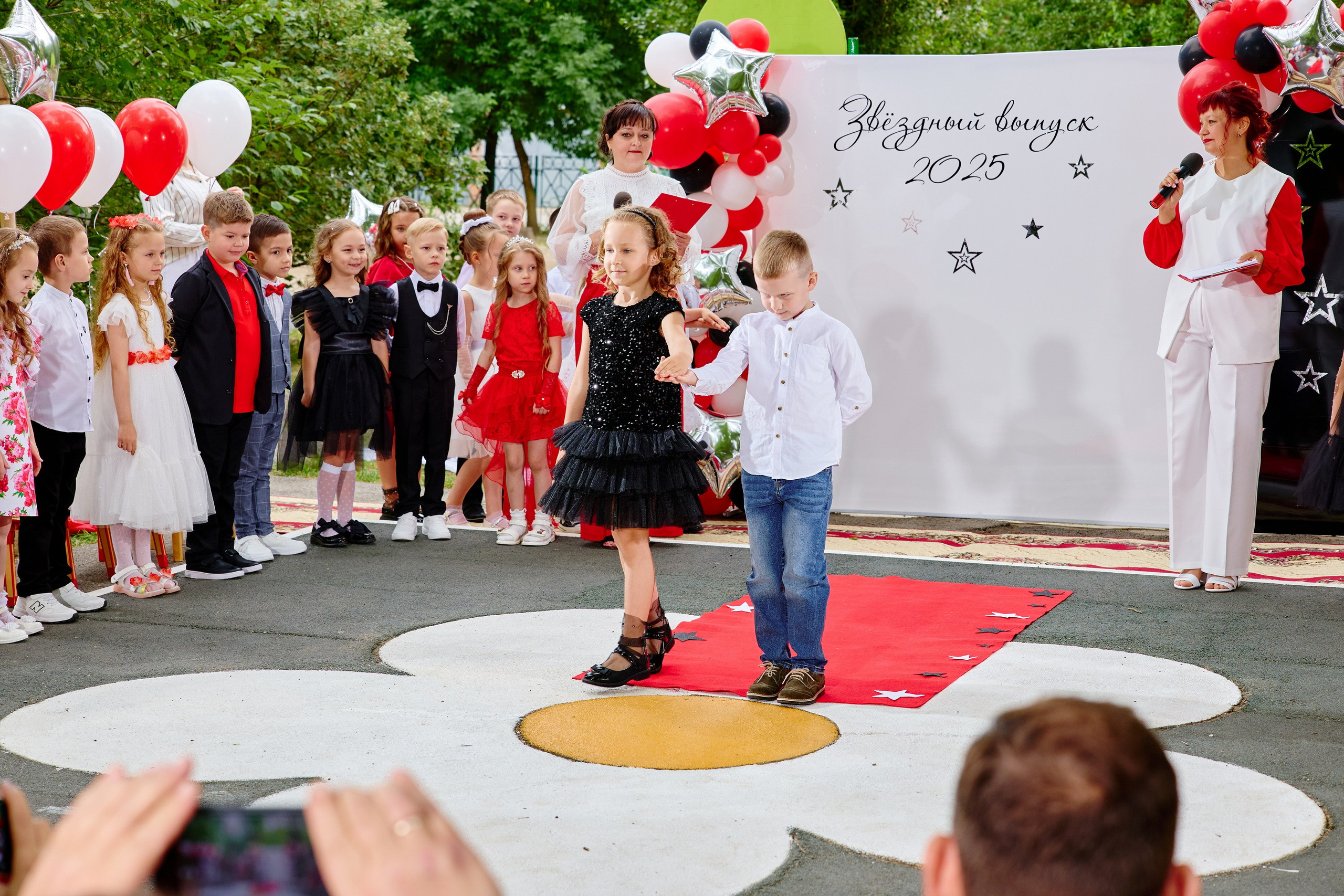 Выпускной 45 сад. Фотограф Выпускные альбомы Таганрог Сергей Коробченко