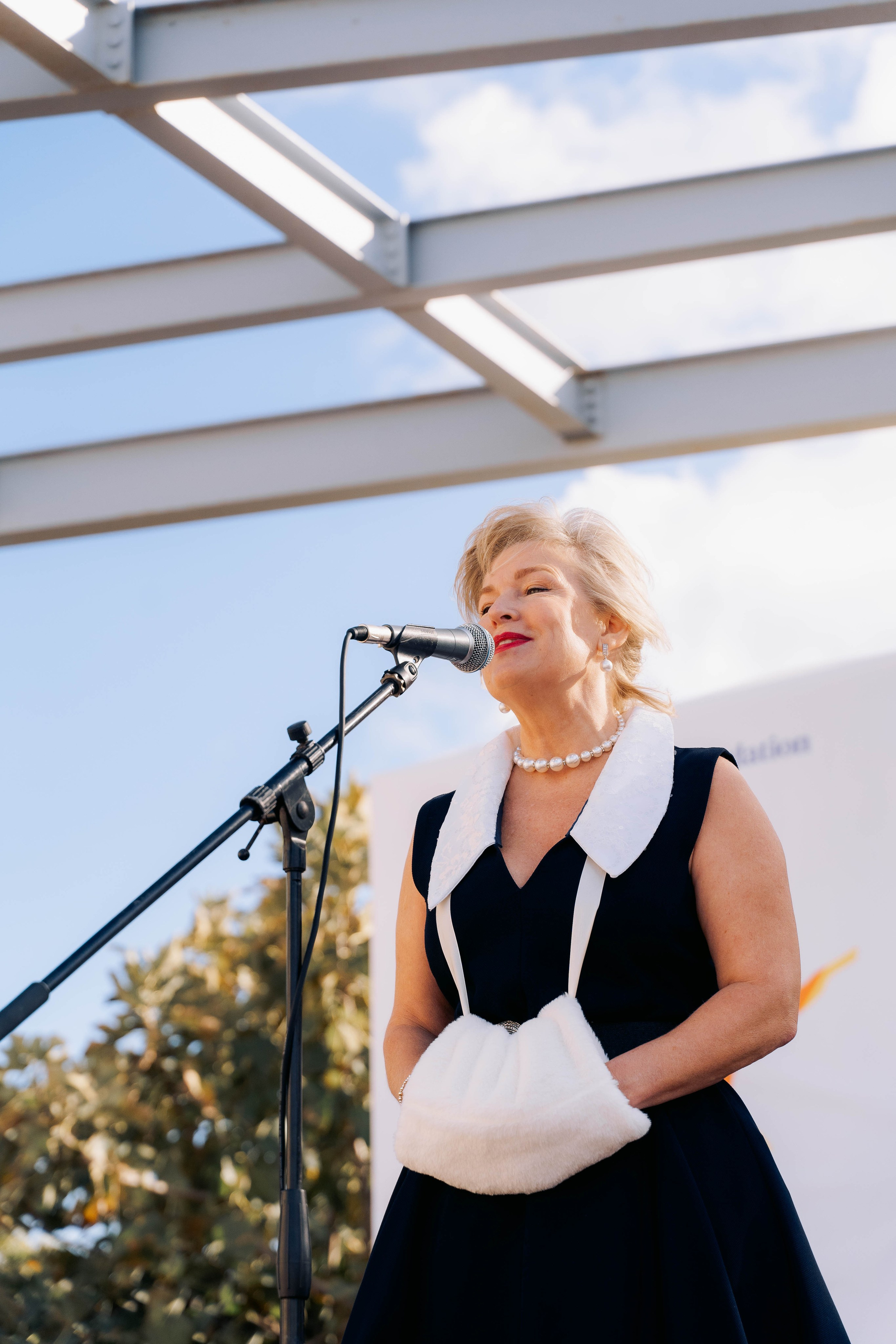 Новогодняя ярмарка от БФ «Радуга на Кипре». Свадебный и семейный фотограф Ирина Чернова